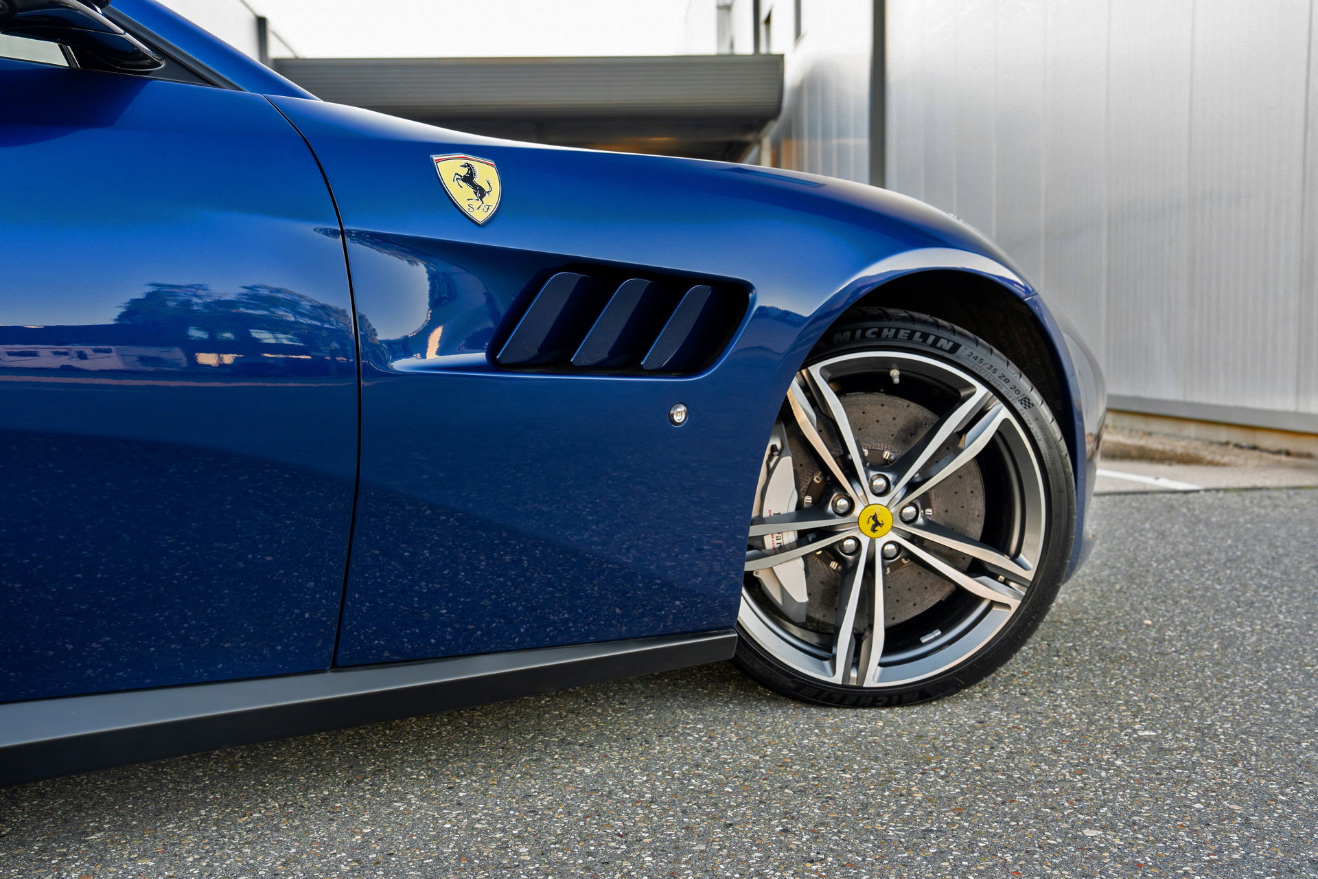 Ferrari GTC4Lusso 6.3 V12