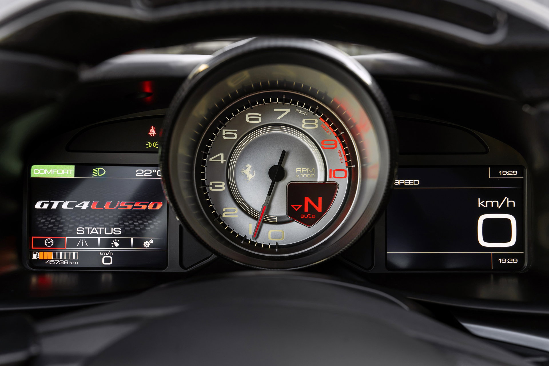 Ferrari GTC4Lusso 6.3 V12