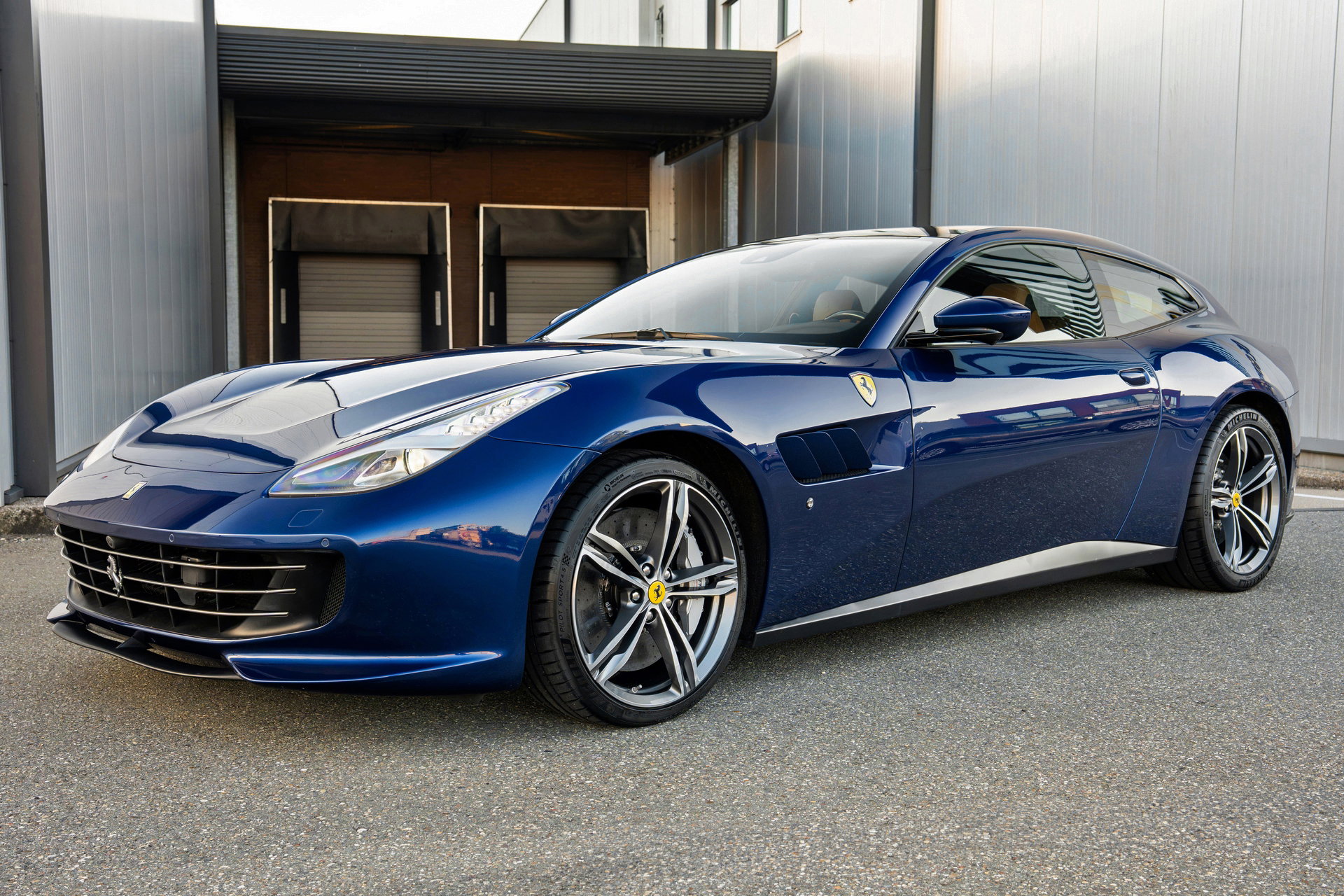 Ferrari GTC4Lusso 6.3 V12