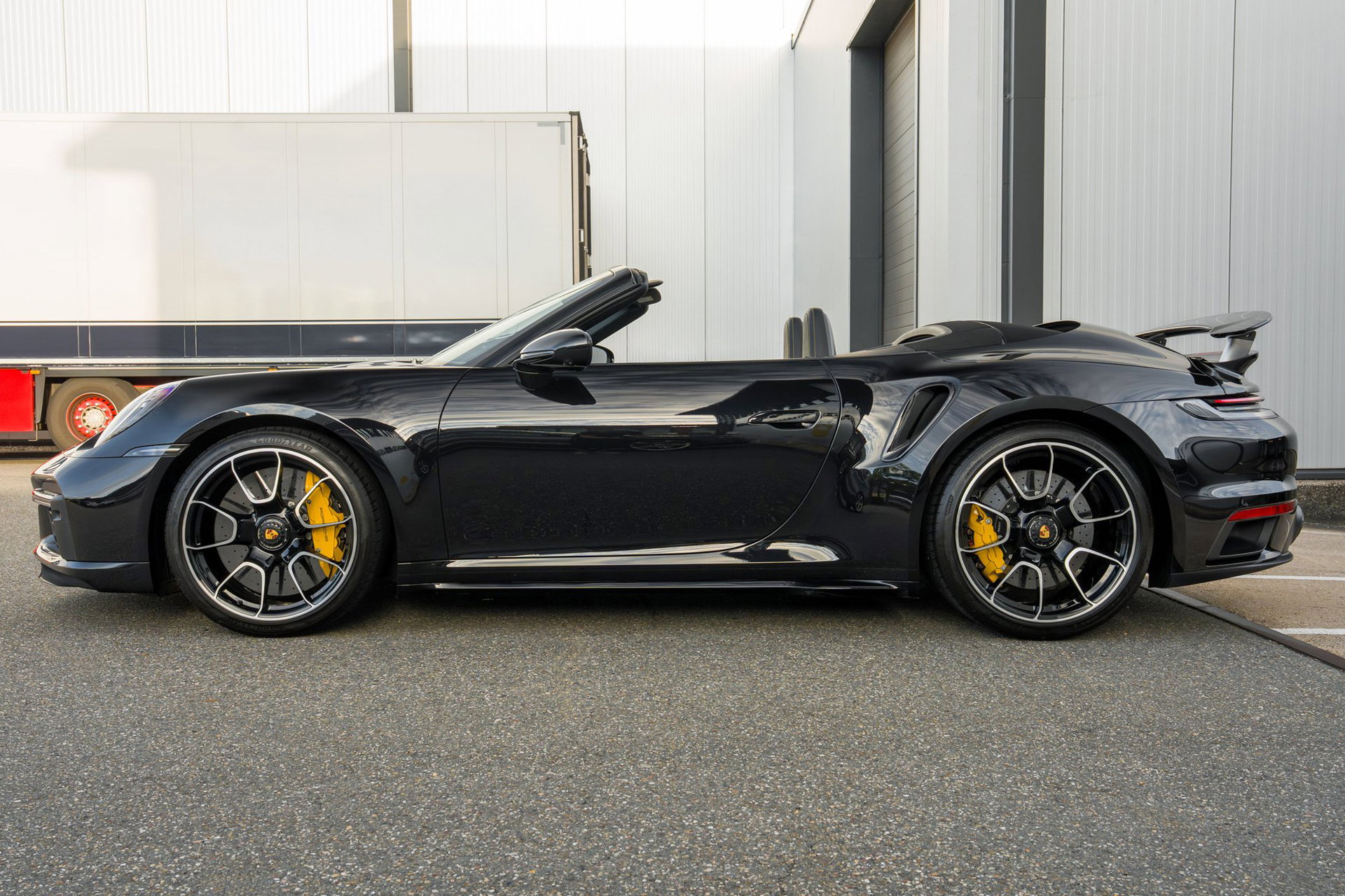 Porsche 911 (992) Turbo S Cabriolet