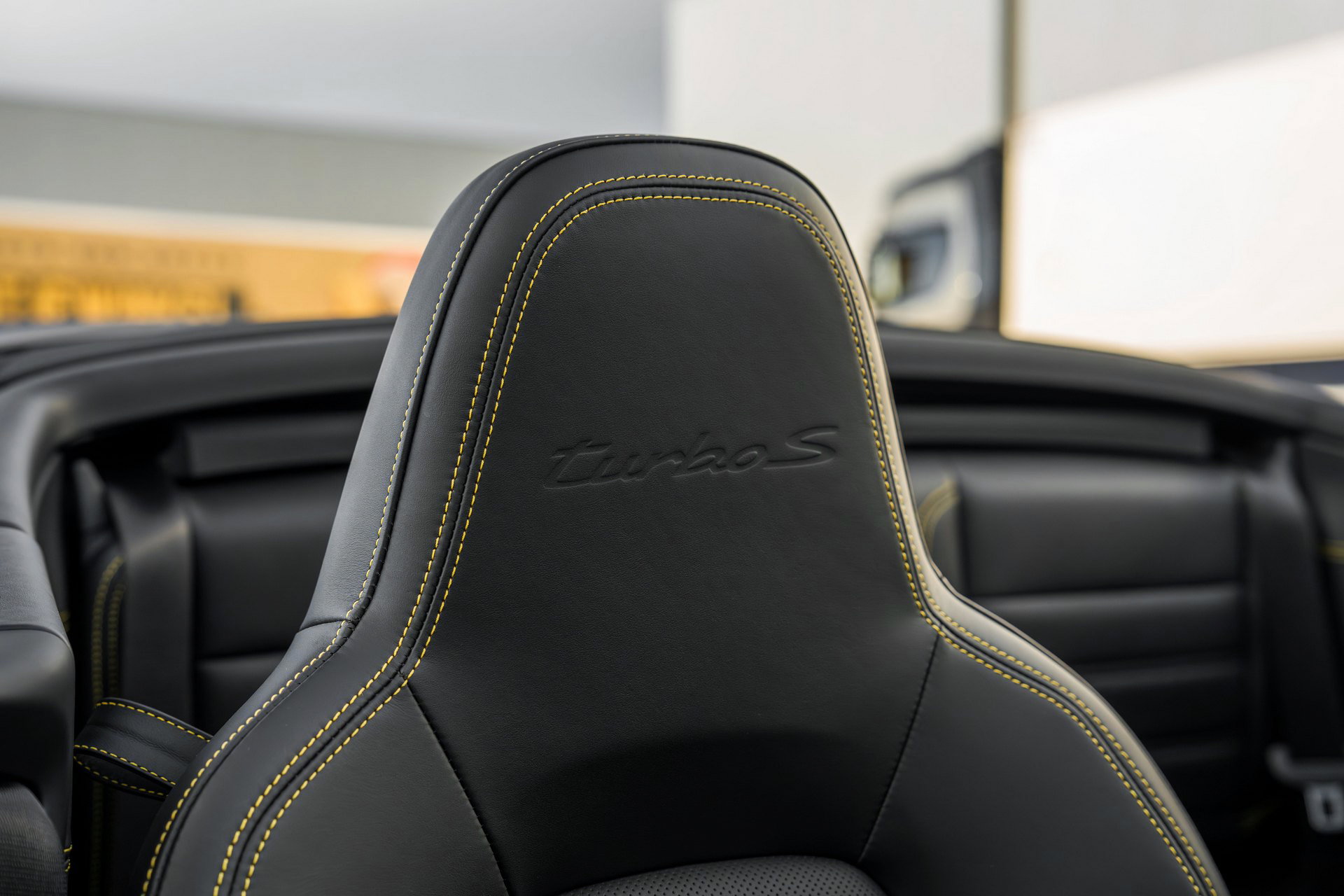 Porsche 911 (992) Turbo S Cabriolet