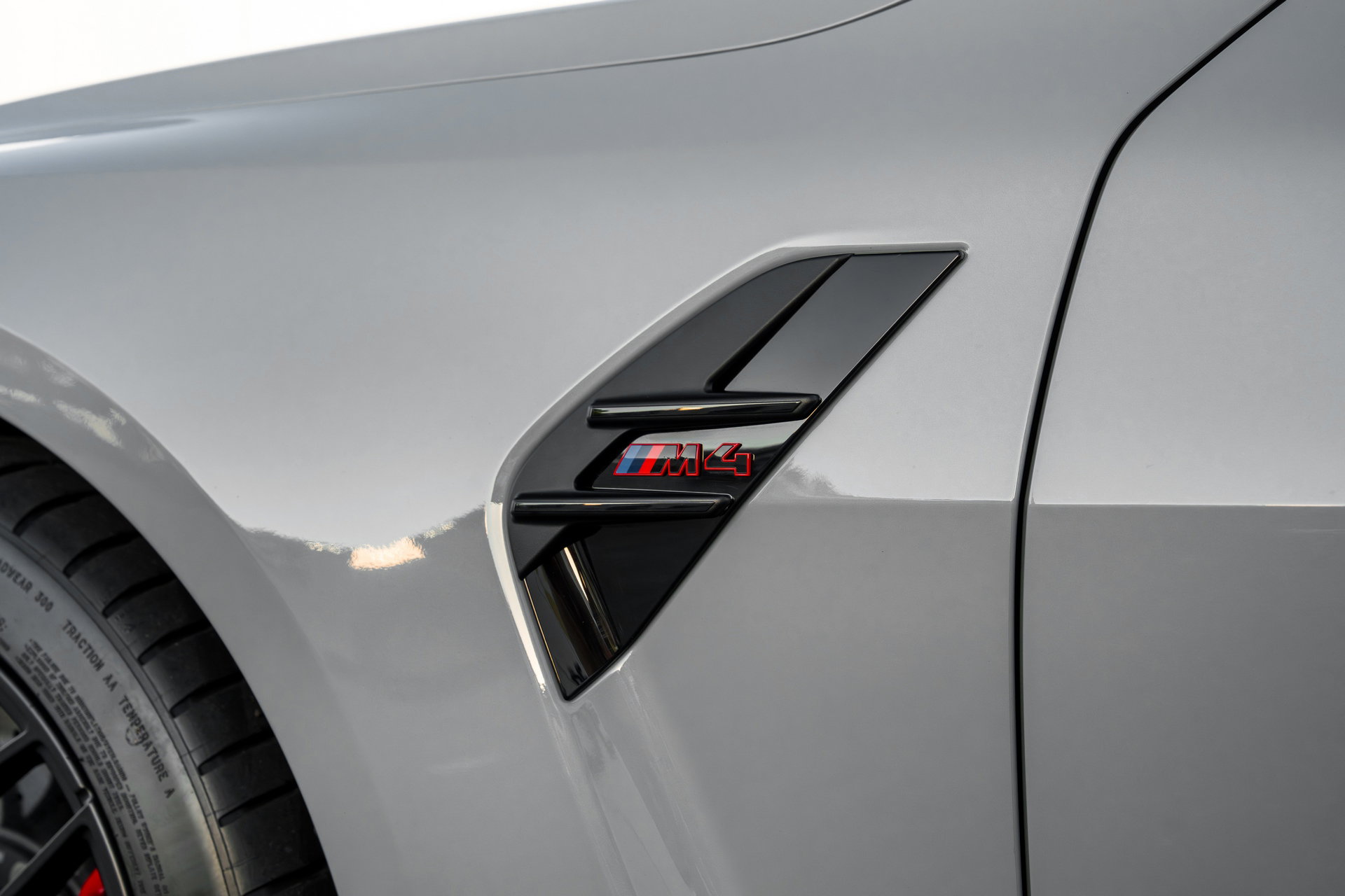 BMW M4 CS