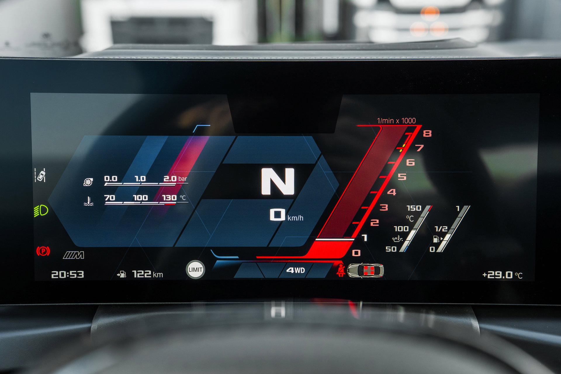 BMW M4 CS