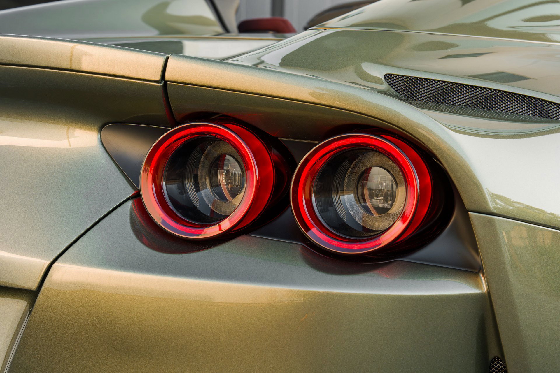 Ferrari 812 GTS