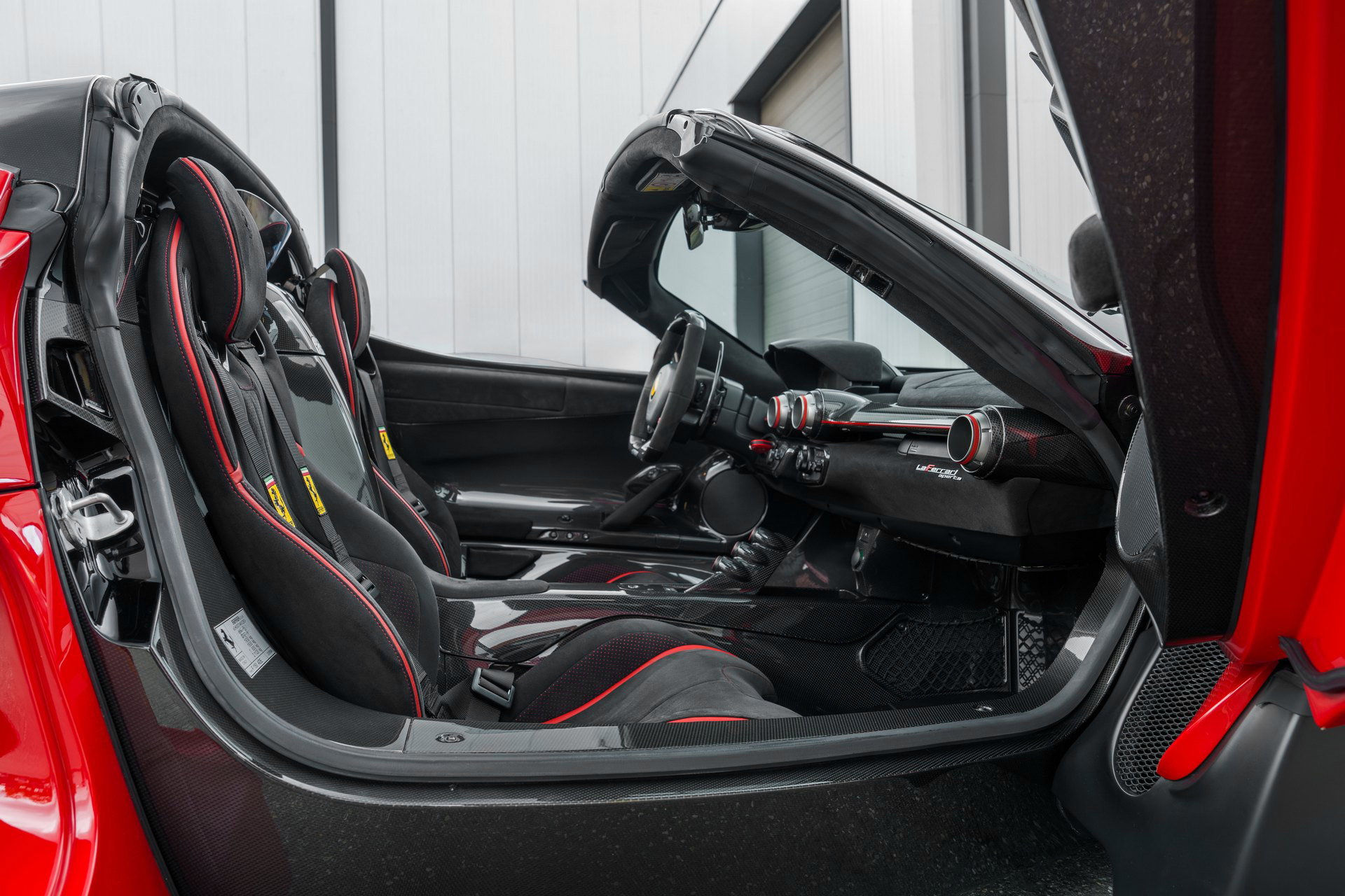 Ferrari LaFerrari Aperta