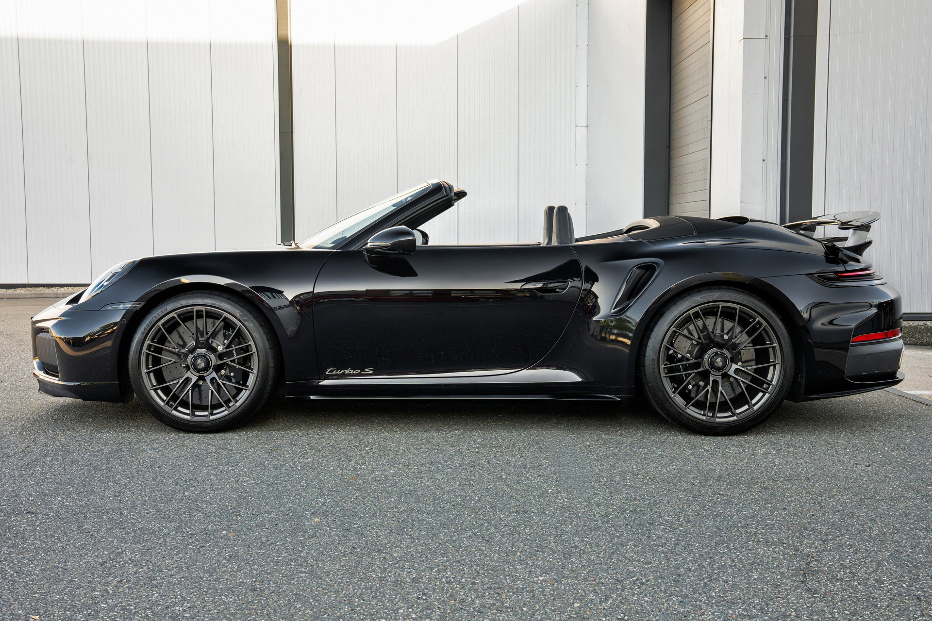 Porsche 911 (992.2) Turbo S Cabriolet