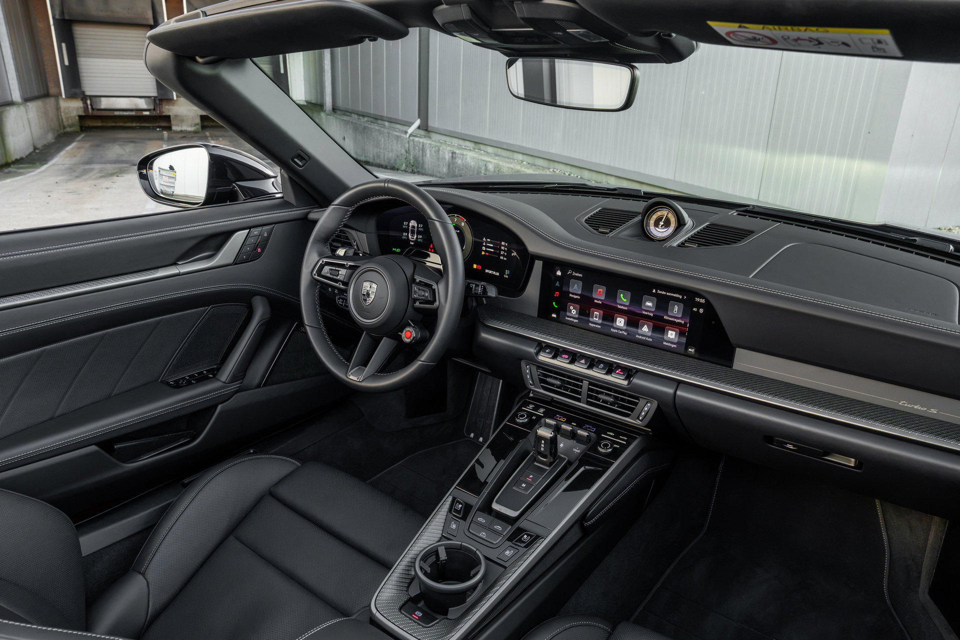 Porsche 911 (992.2) Turbo S Cabriolet