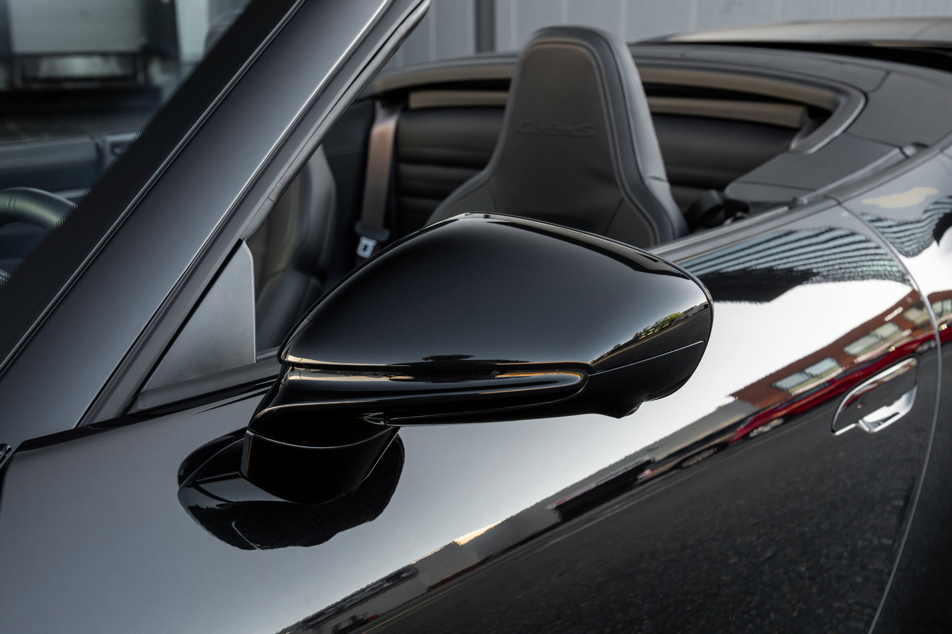 Porsche 911 (992.2) Turbo S Cabriolet
