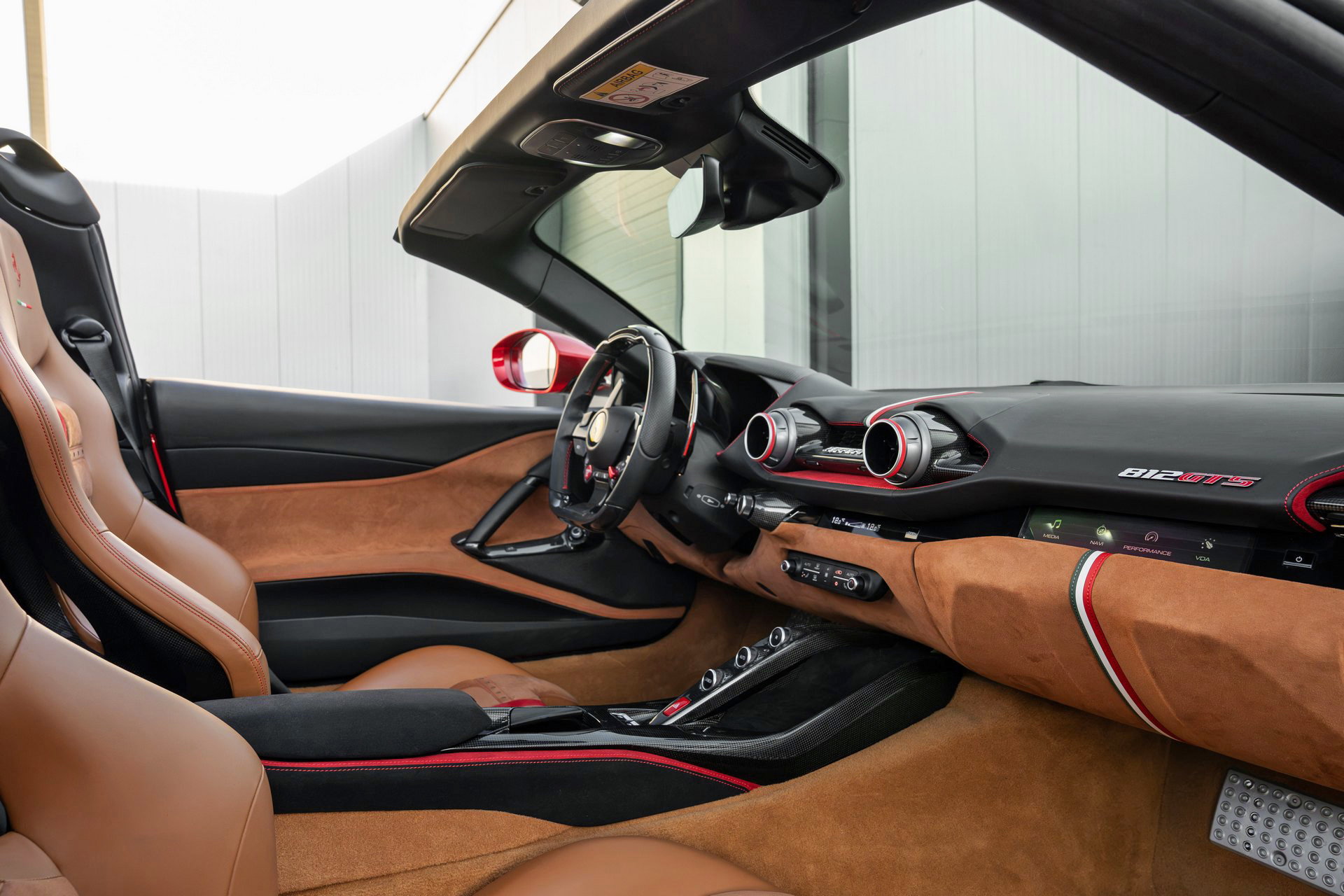 Ferrari 812 GTS