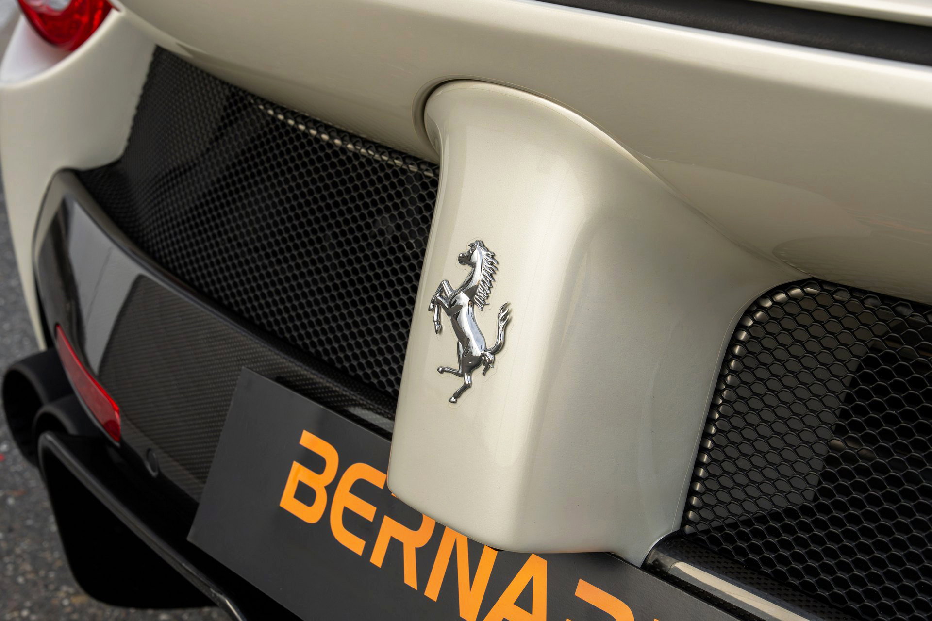 Ferrari LaFerrari Aperta
