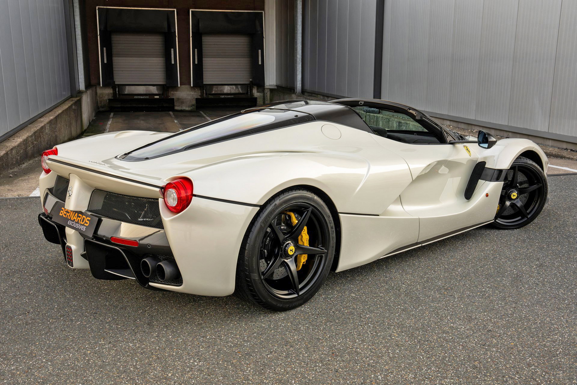 Ferrari LaFerrari Aperta