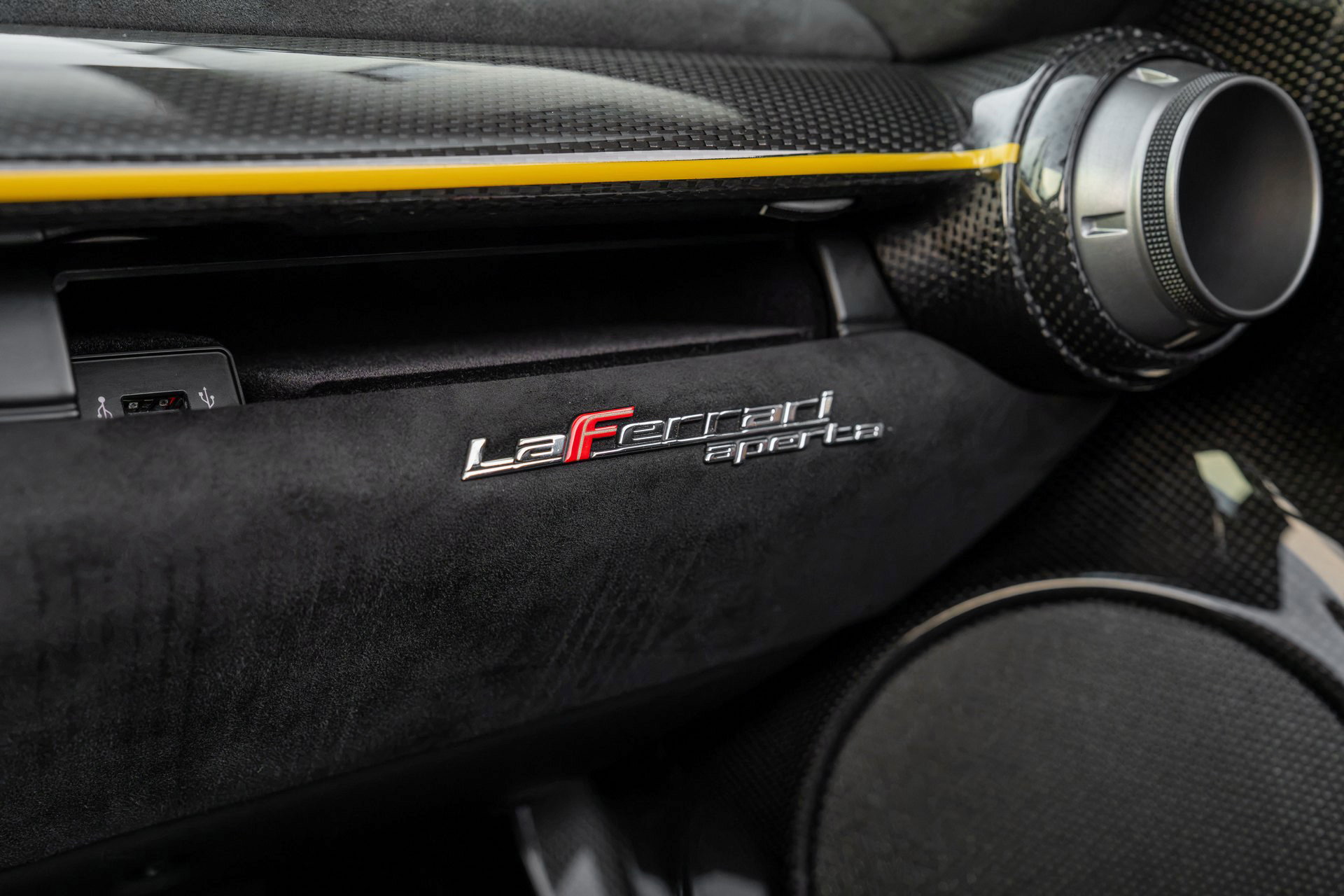 Ferrari LaFerrari Aperta