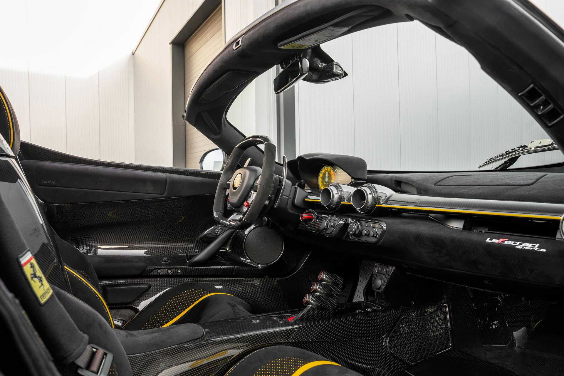 Ferrari LaFerrari Aperta