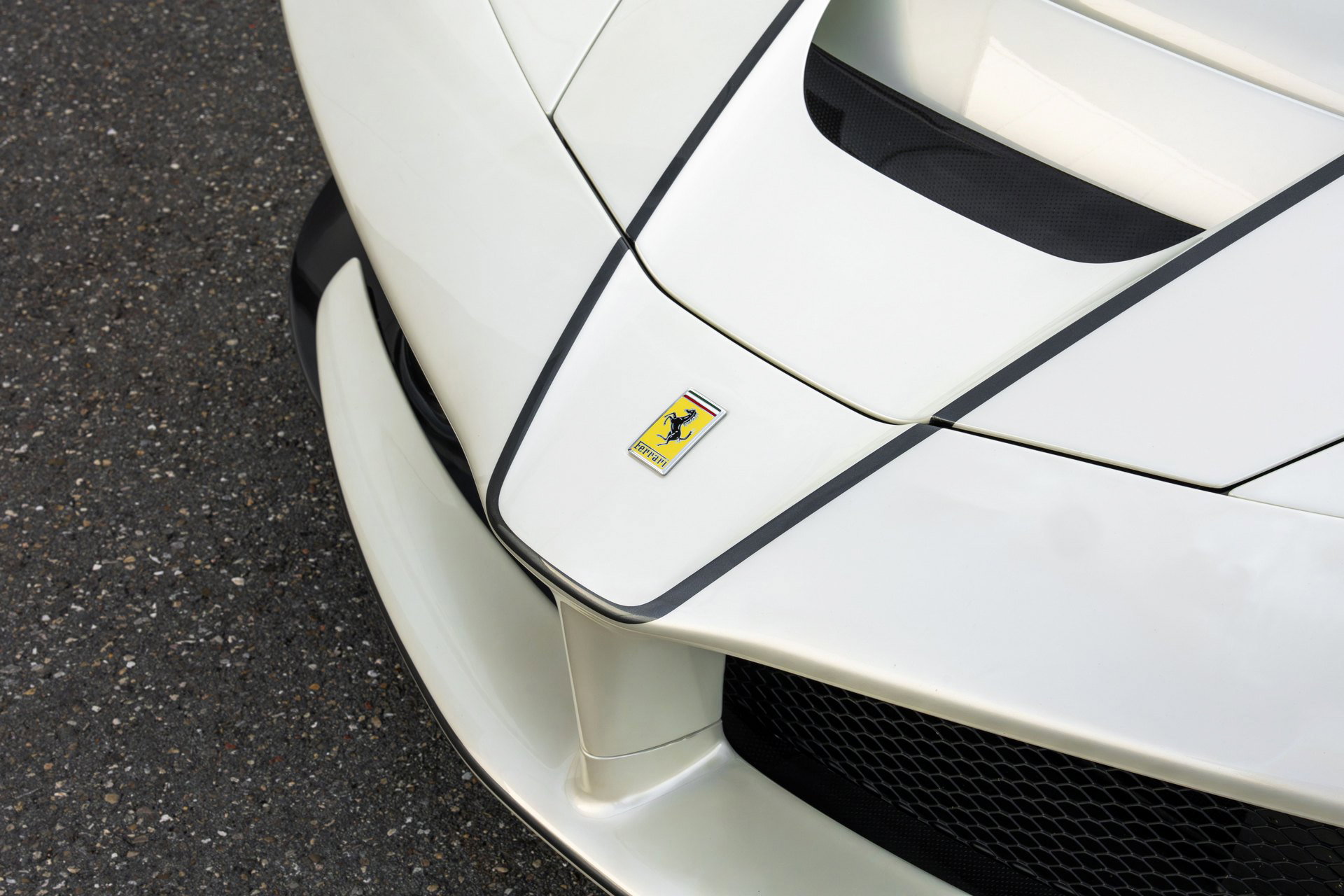 Ferrari LaFerrari Aperta