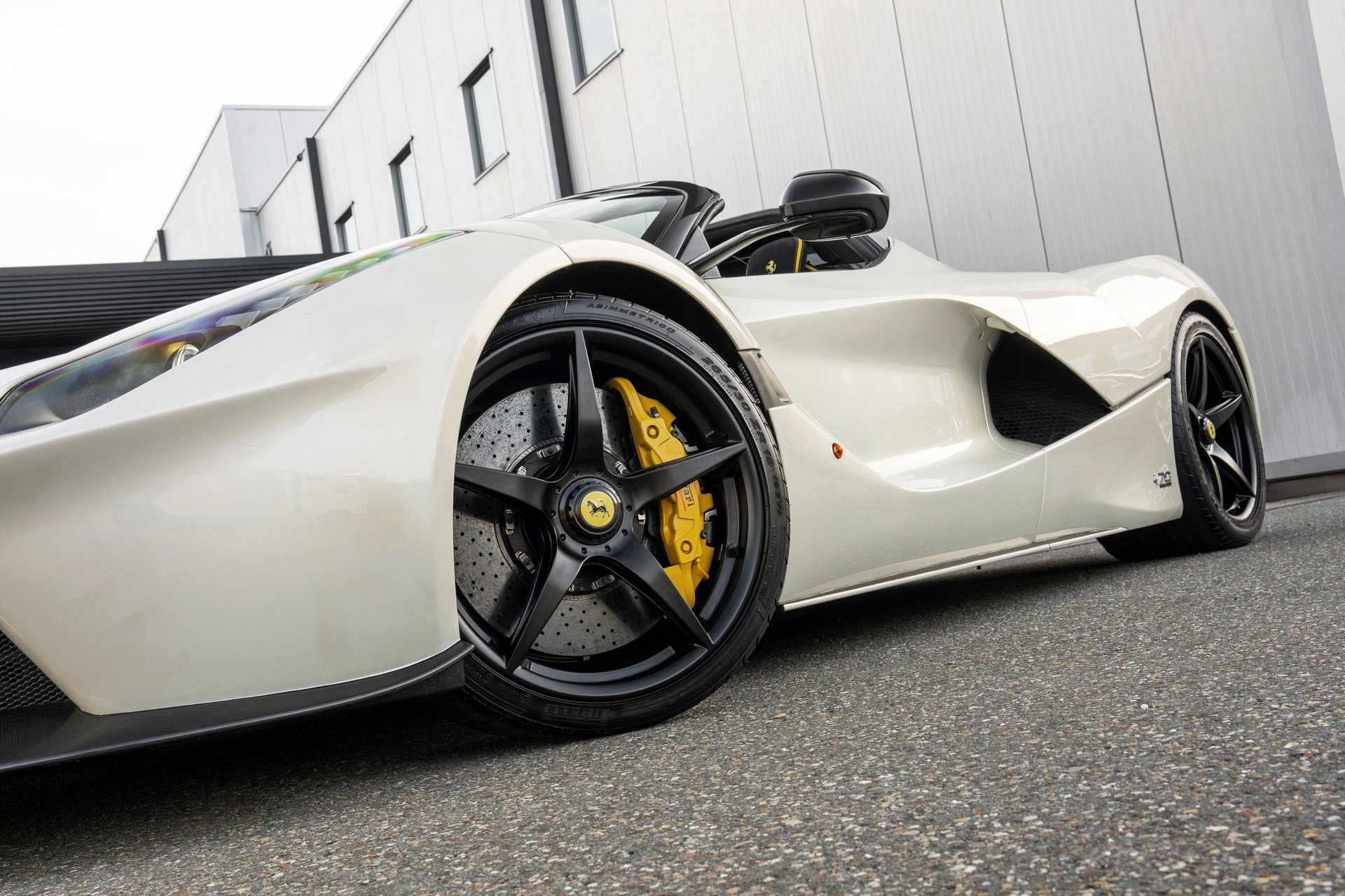 Ferrari LaFerrari Aperta