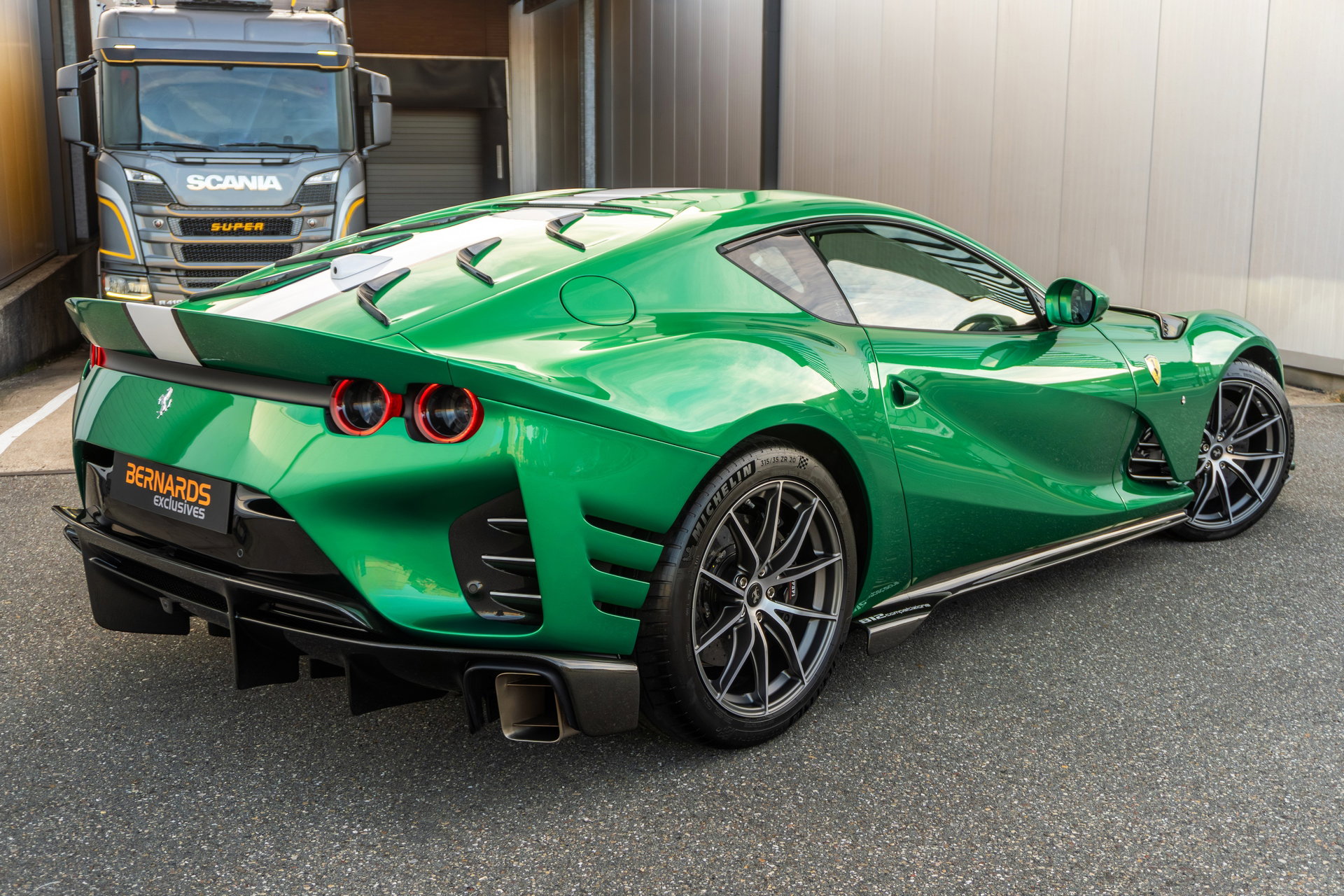 Ferrari 812 Competizione
