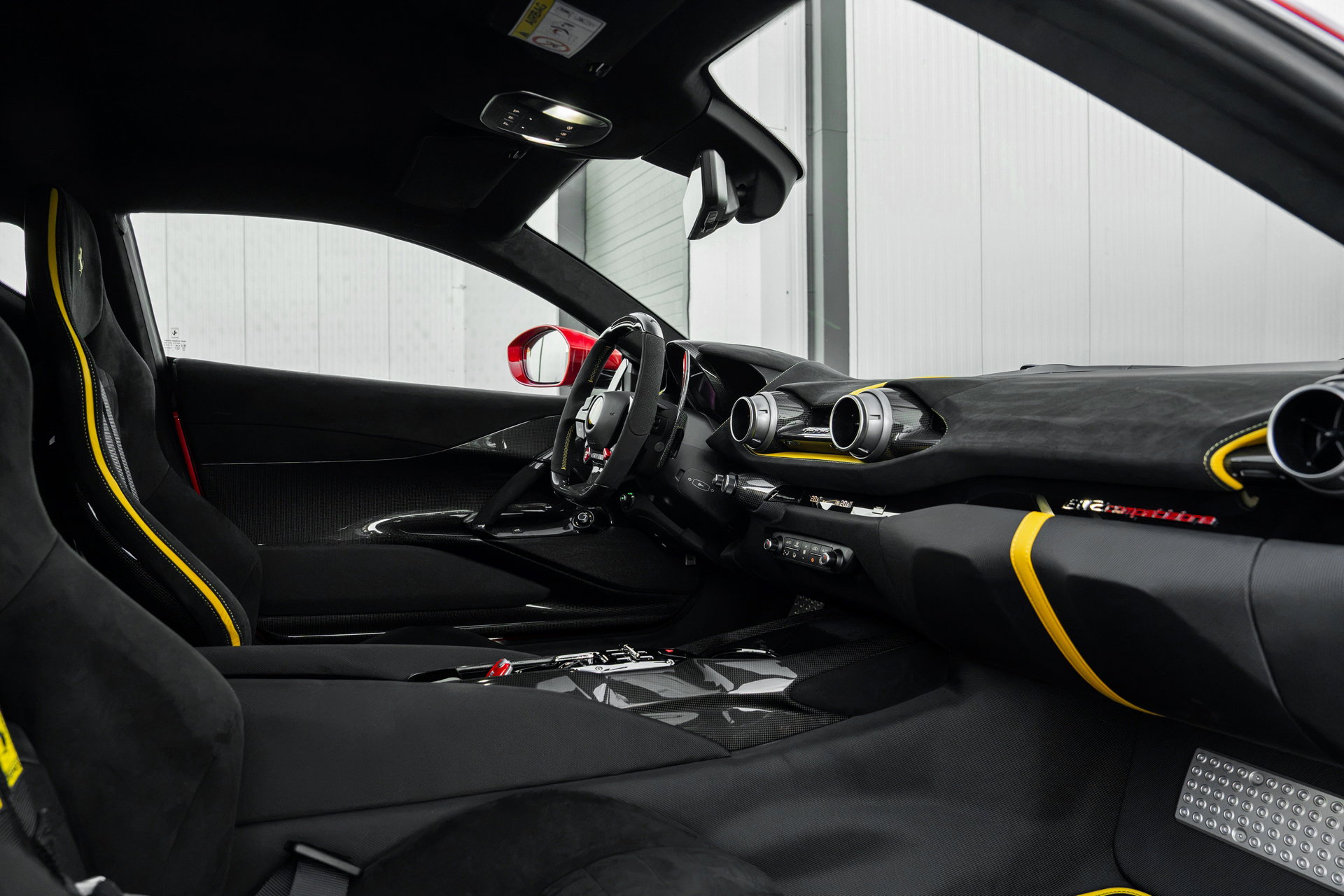Ferrari 812 Competizione