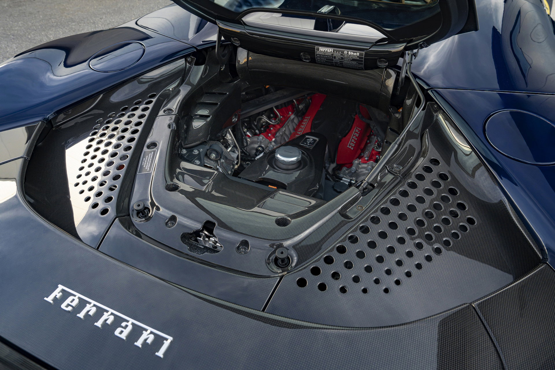 Ferrari SF90 Spider