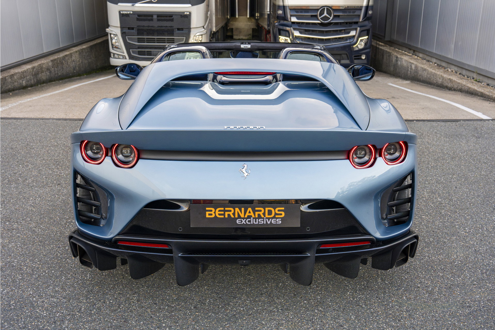 Ferrari 812 Competizione Aperta
