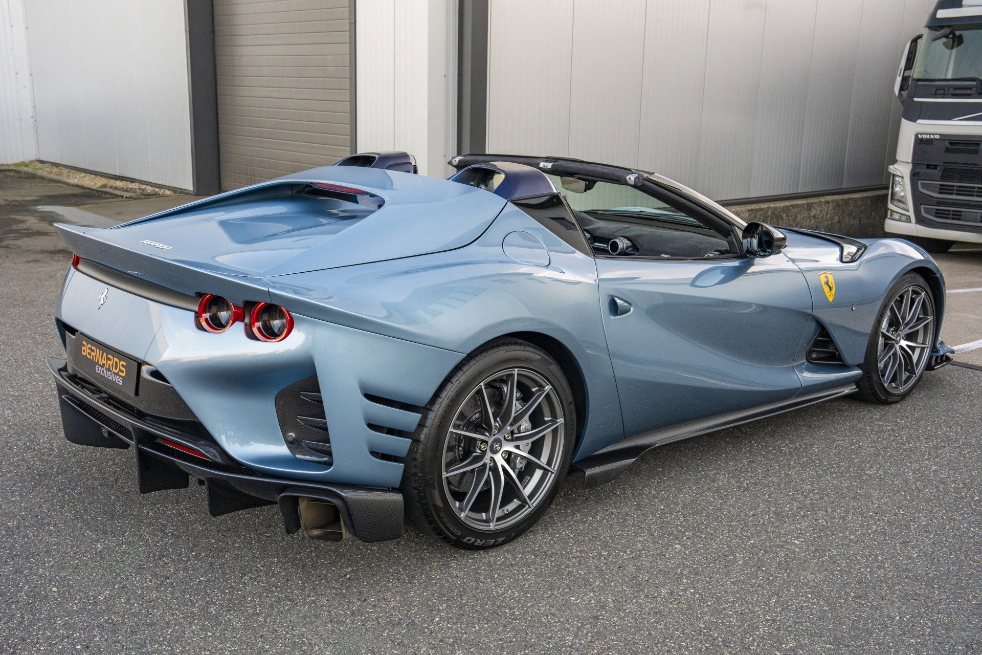 Ferrari 812 Competizione Aperta