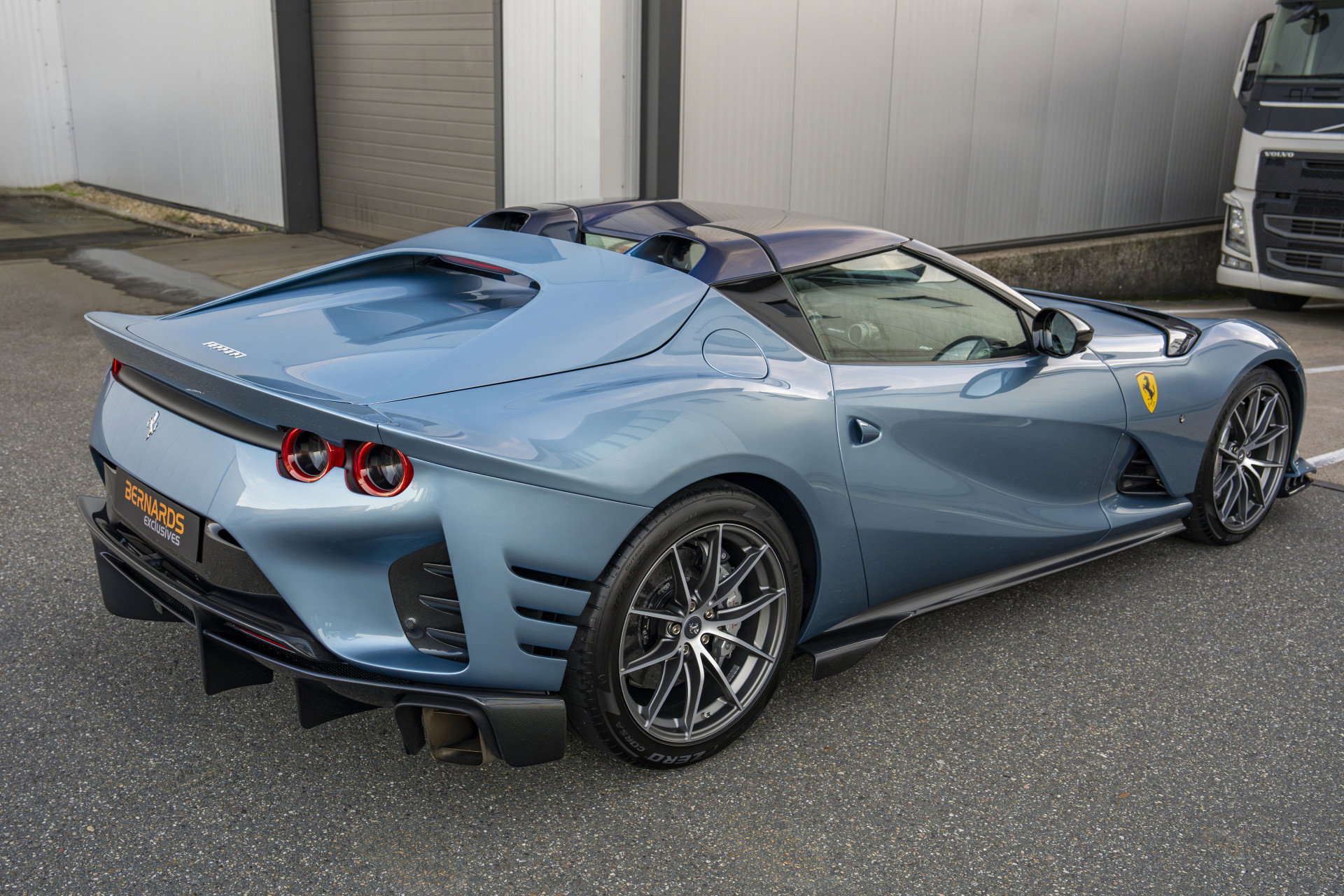 Ferrari 812 Competizione Aperta