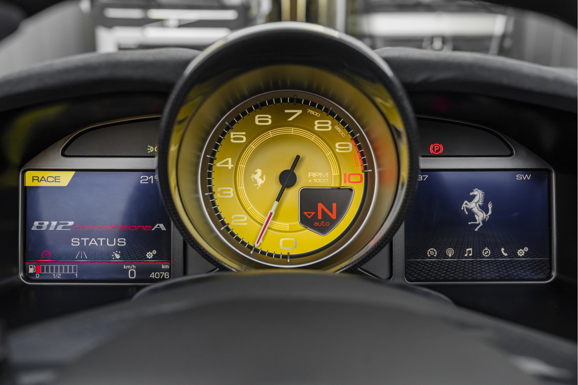 Ferrari 812 Competizione Aperta