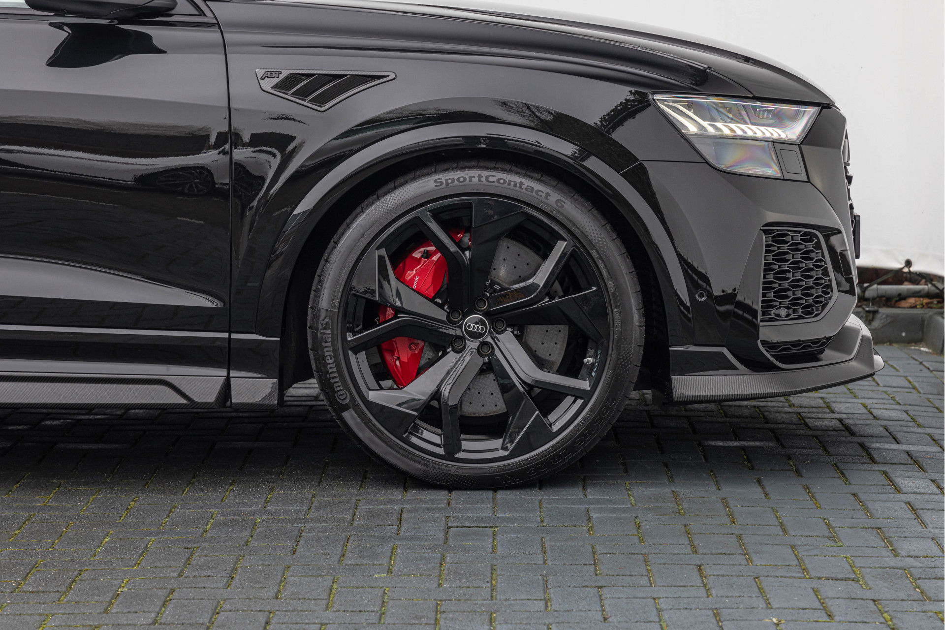Audi RSQ8
