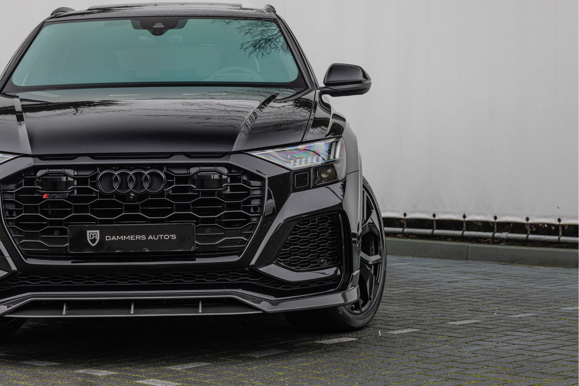 Audi RSQ8