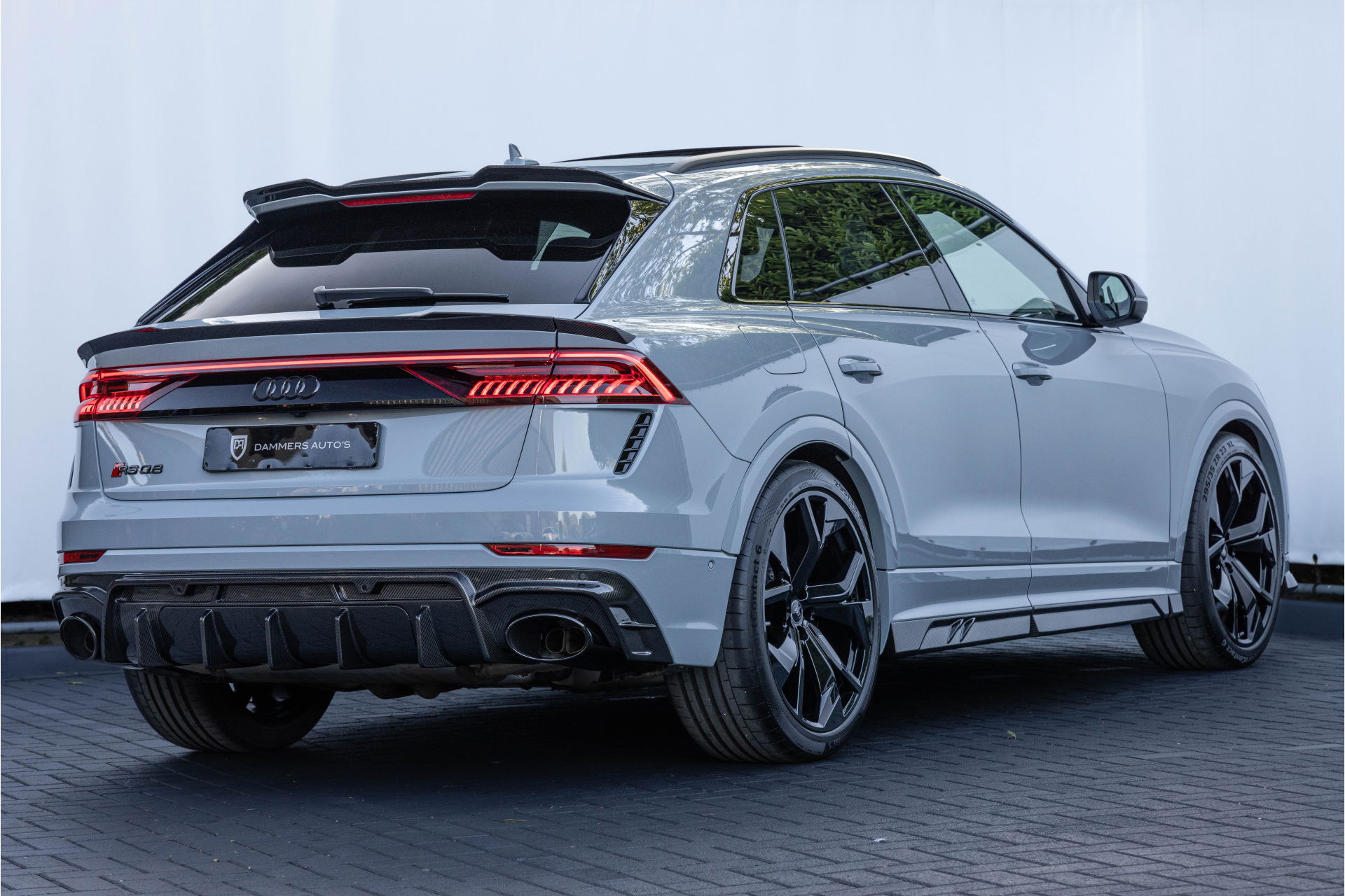 Audi RSQ8