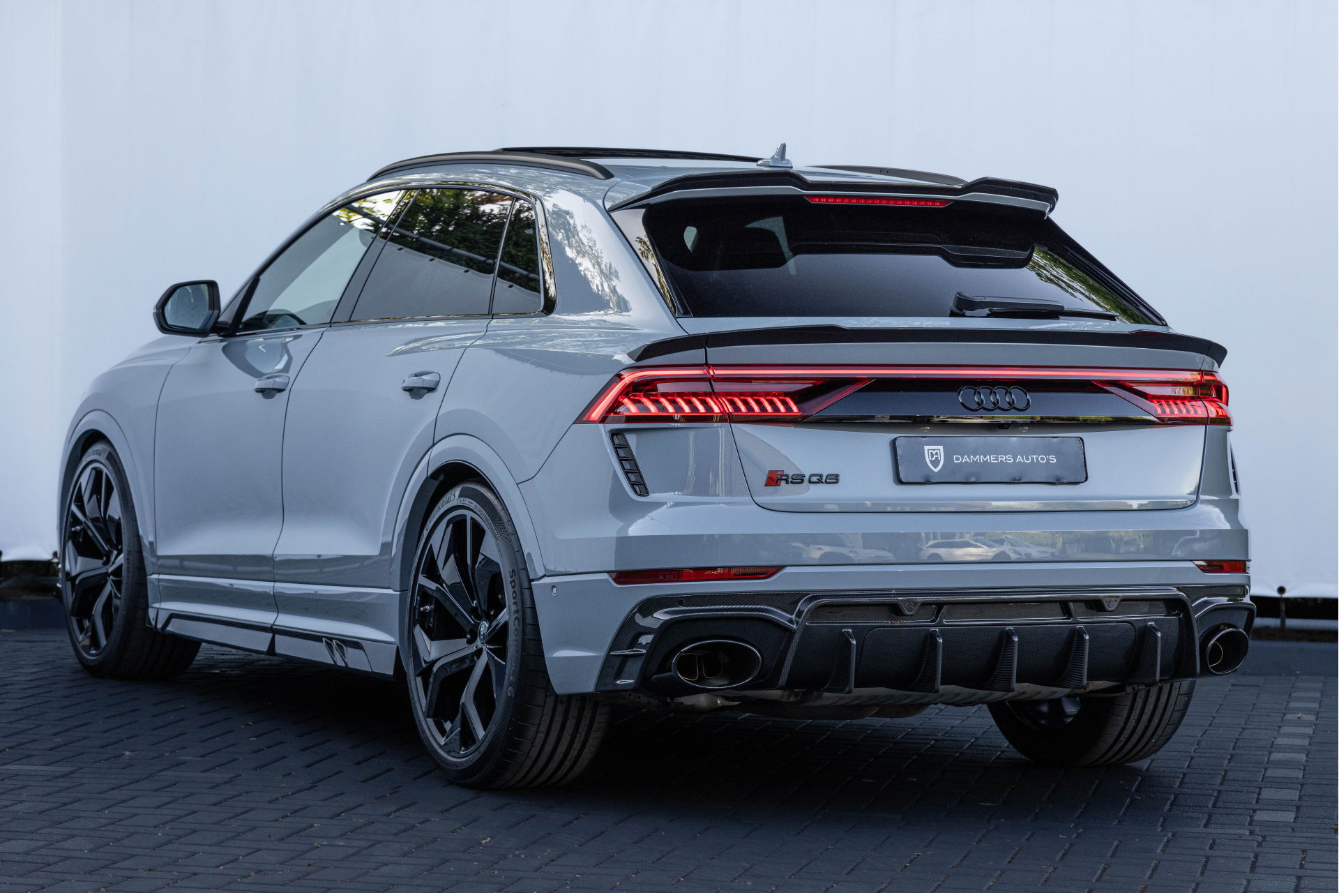 Audi RSQ8