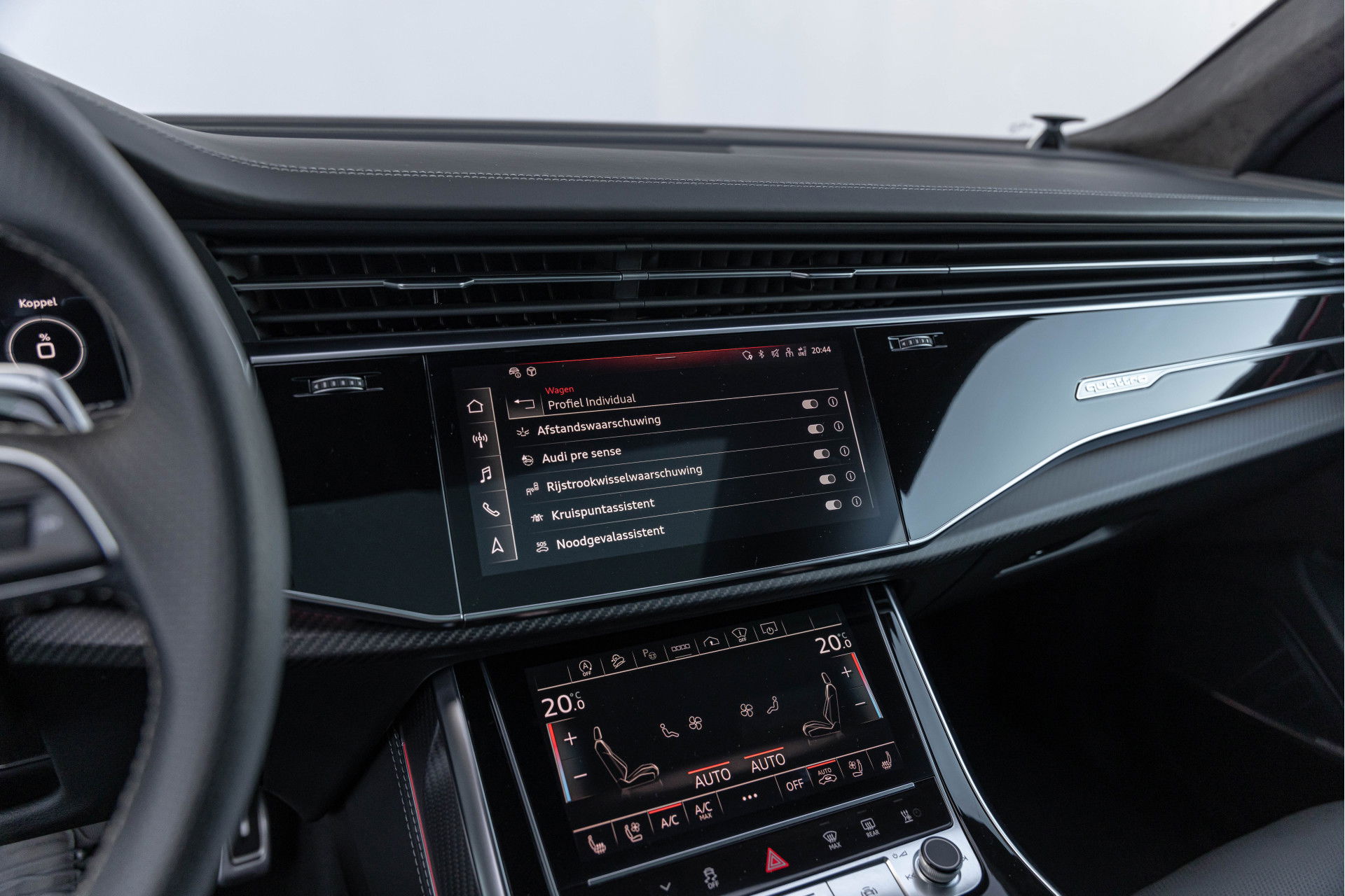Audi RSQ8