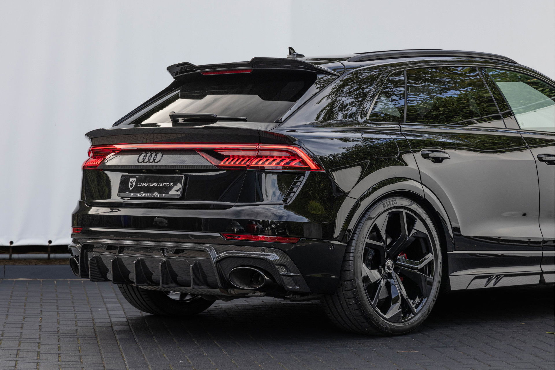 Audi RSQ8