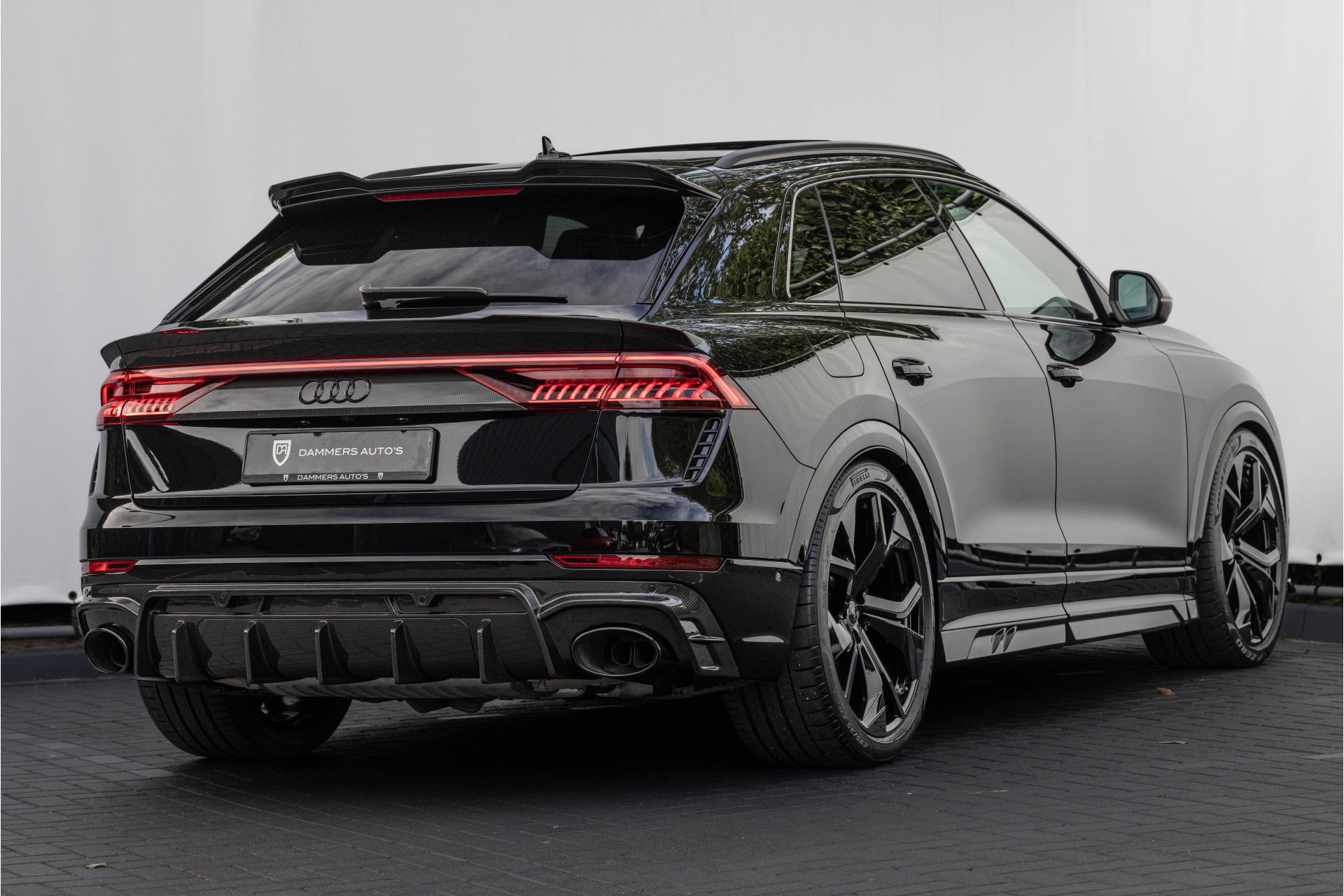 Audi RSQ8