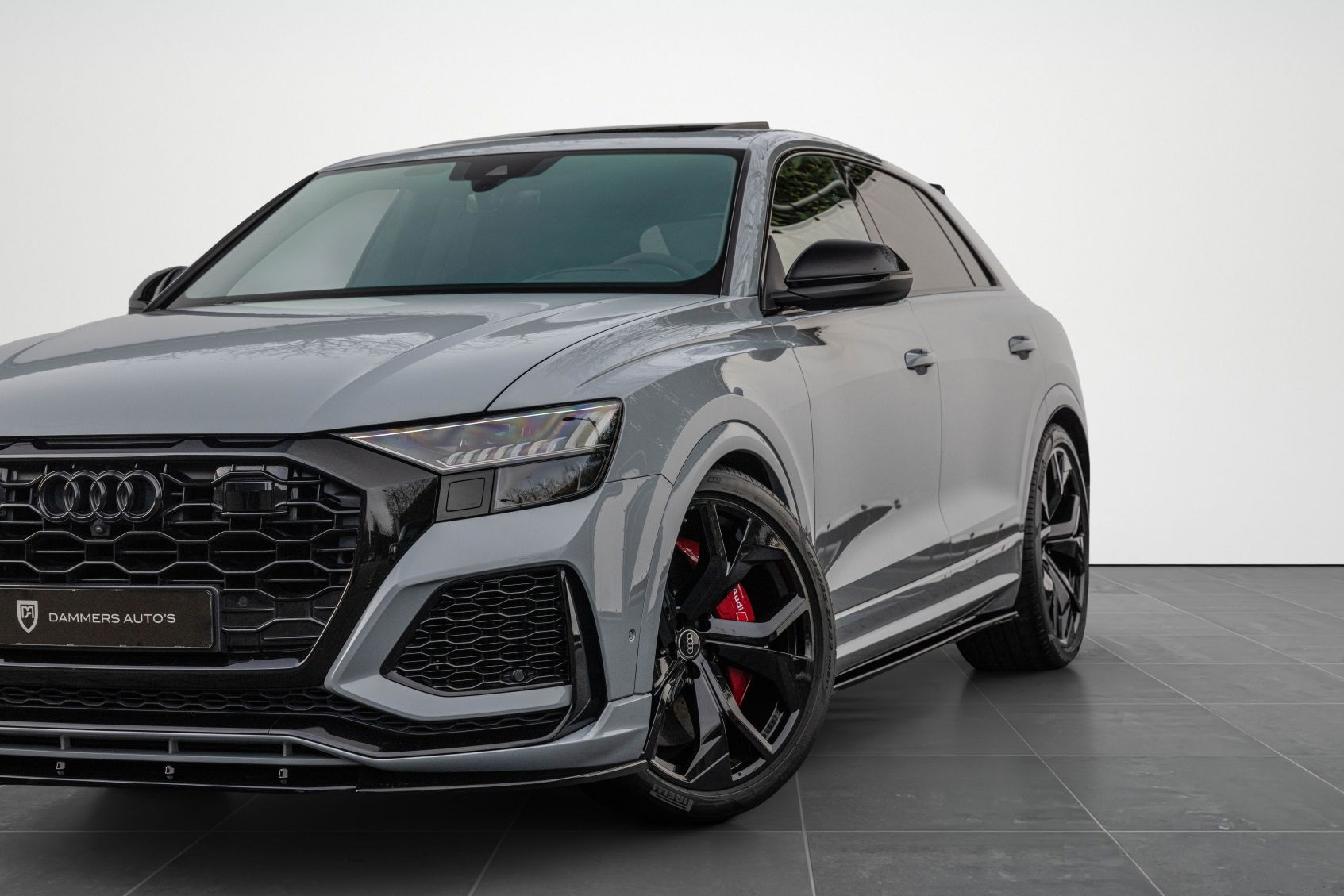 Audi RSQ8