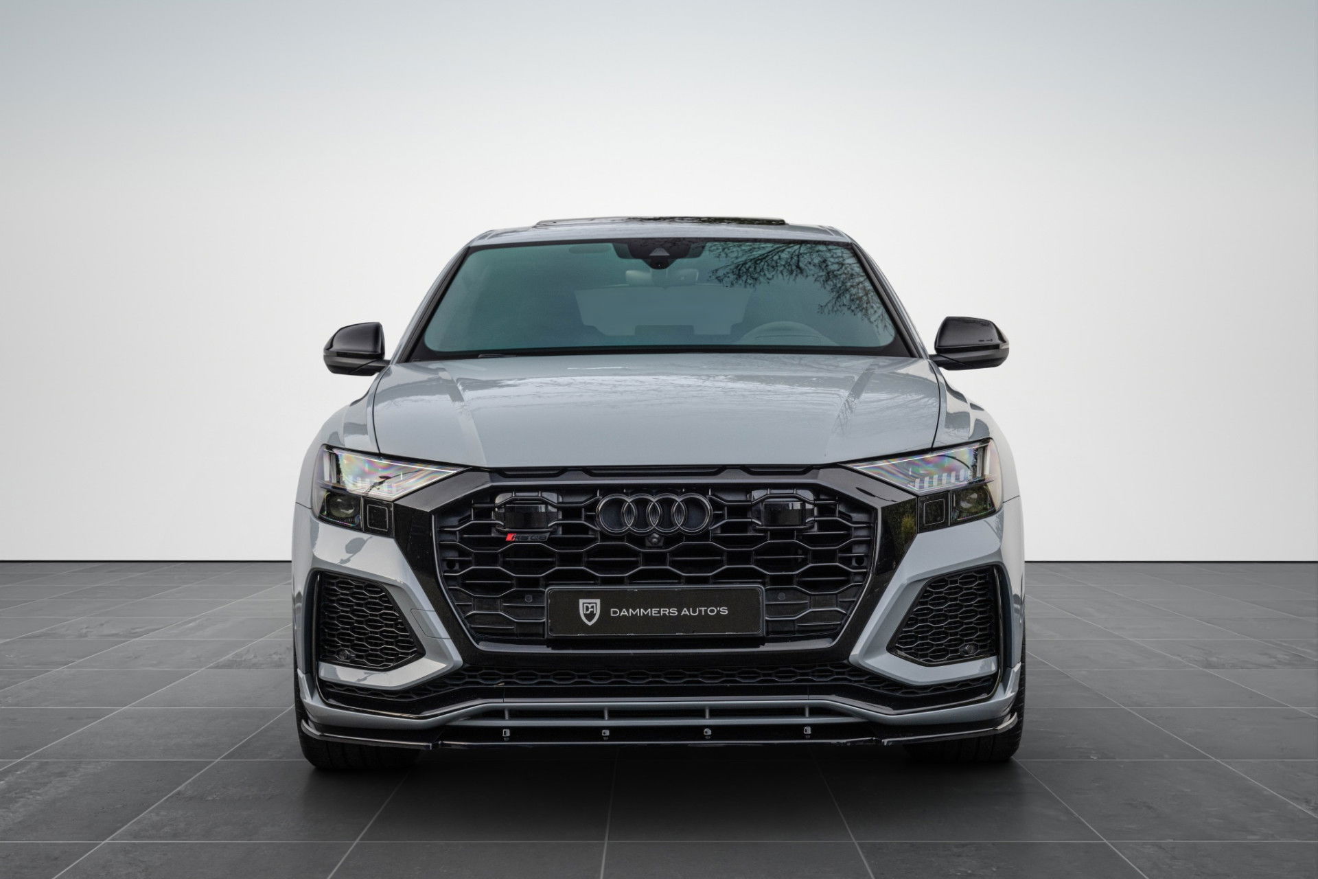 Audi RSQ8
