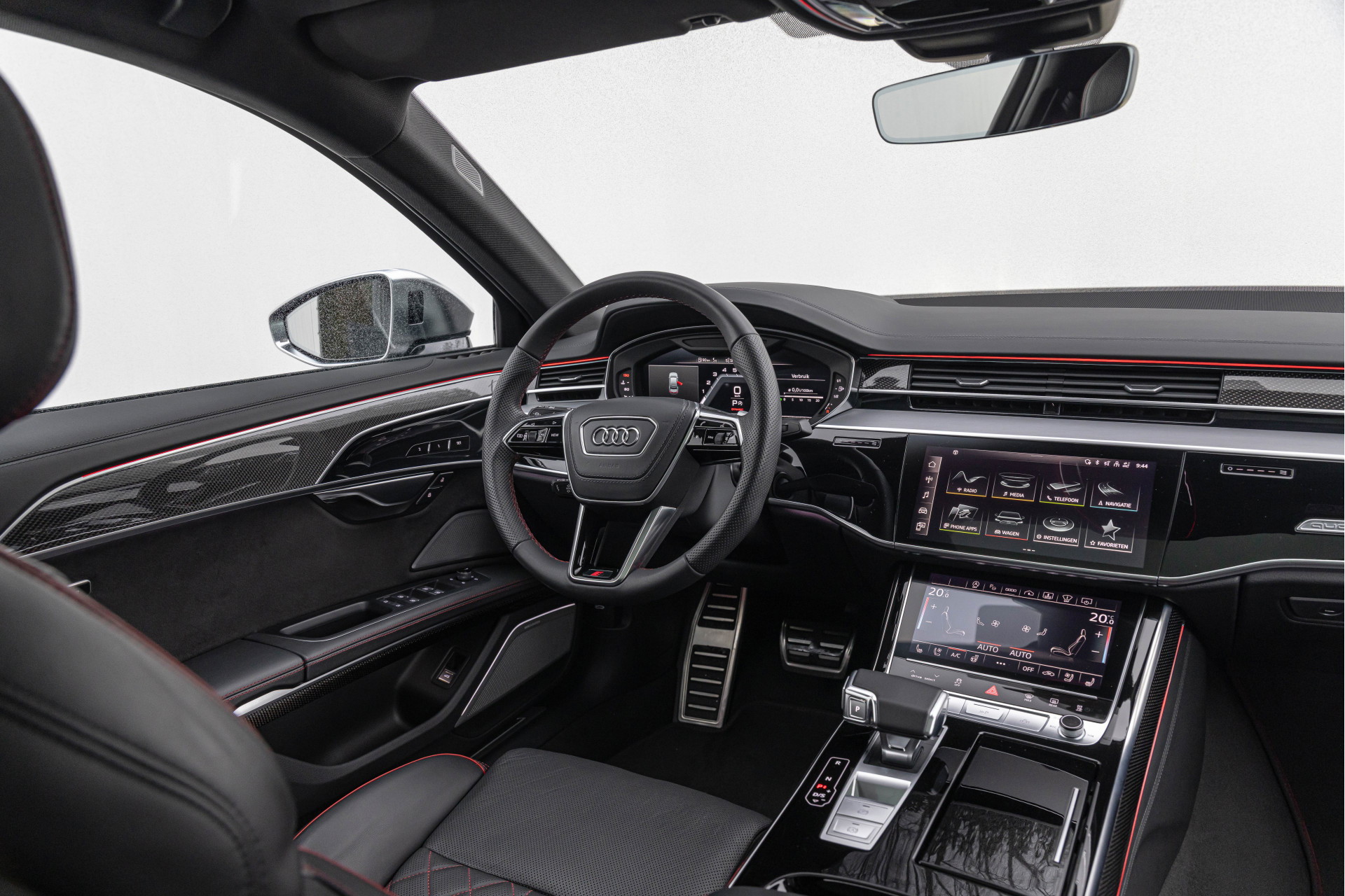 Audi S8