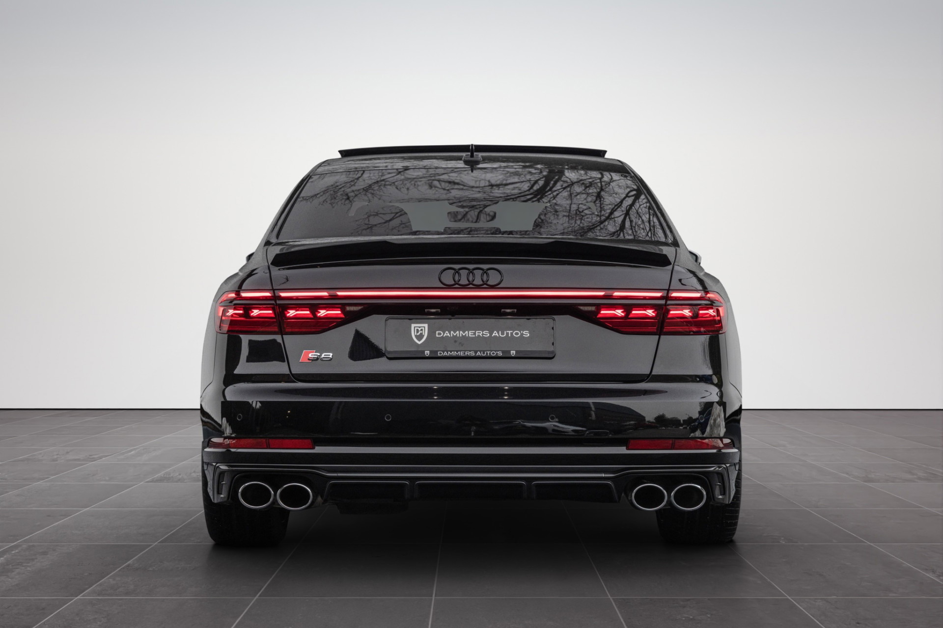 Audi S8
