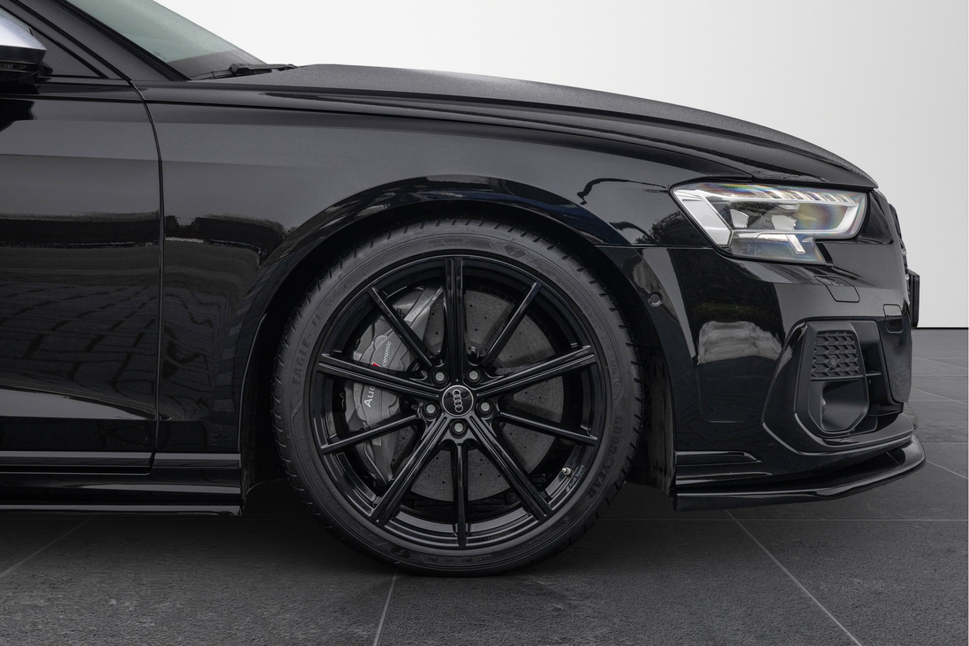 Audi S8