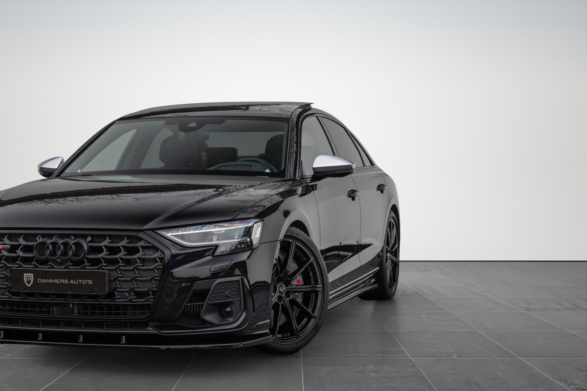 Audi S8
