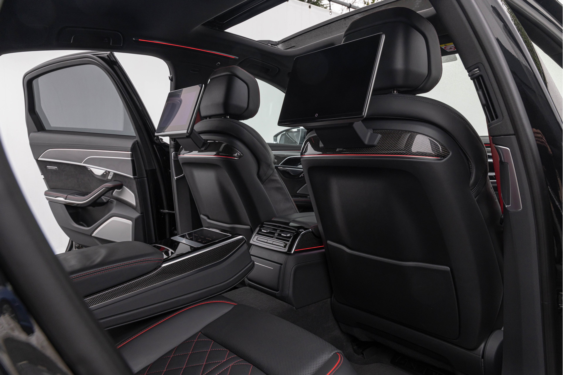 Audi S8