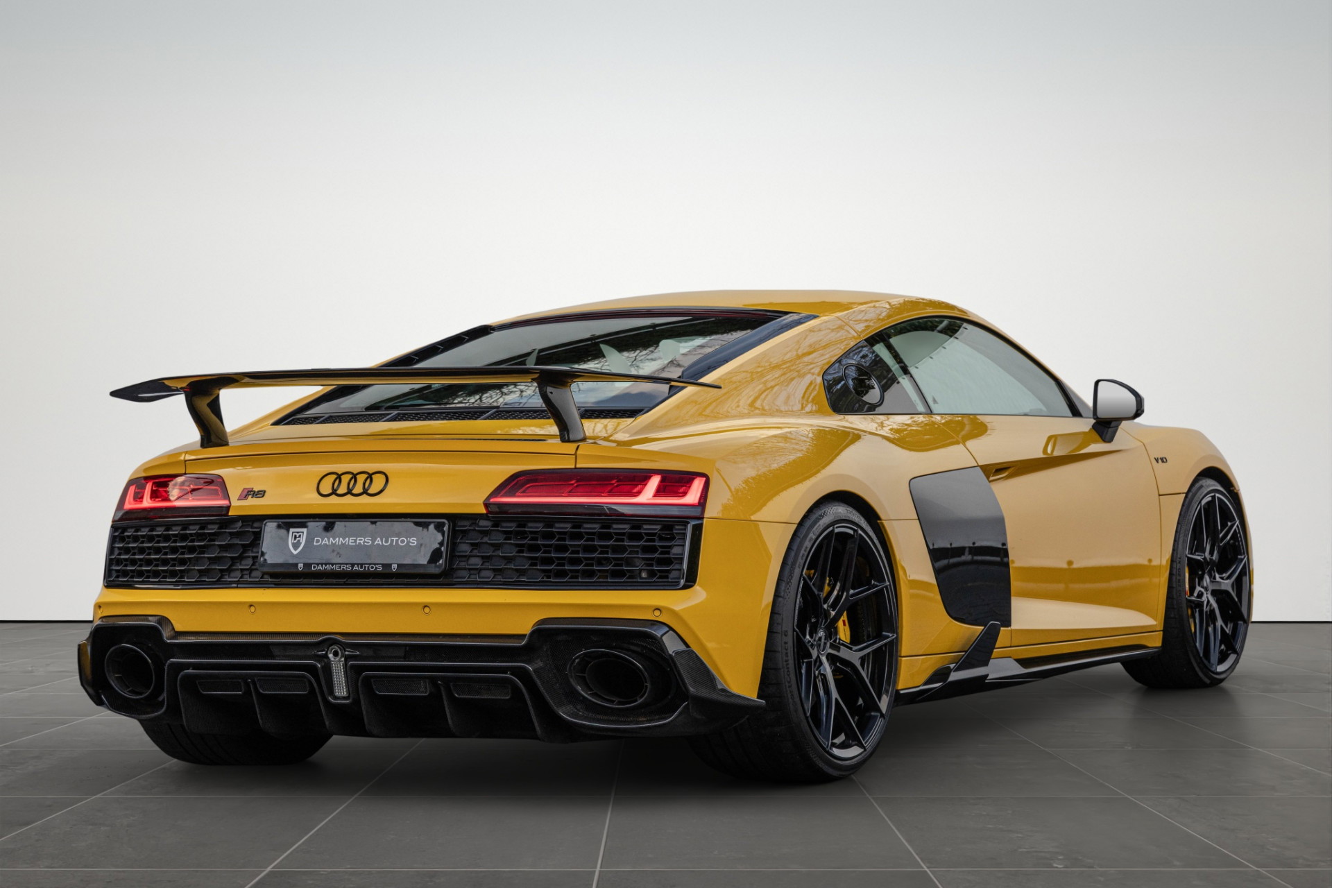 Audi R8