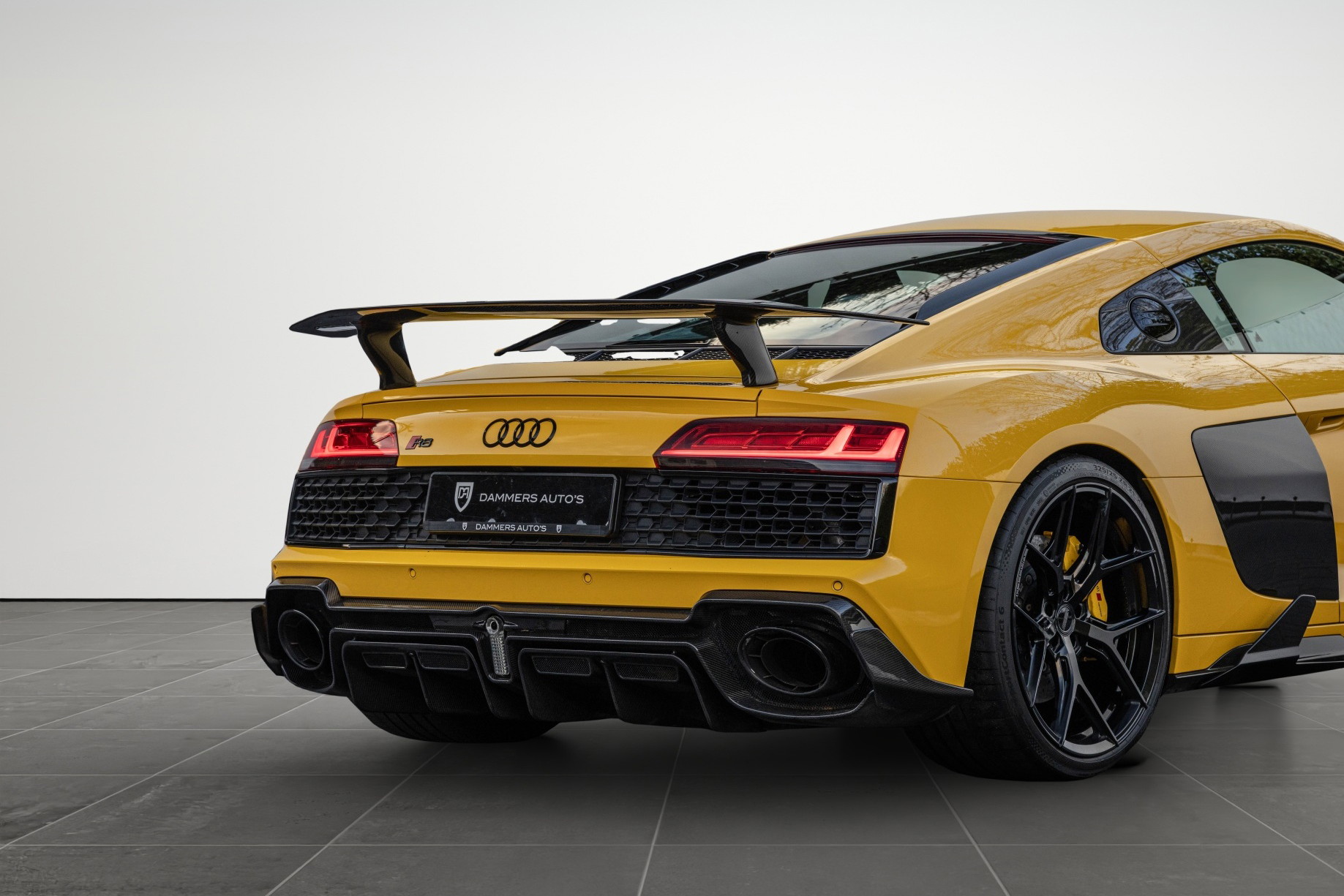 Audi R8