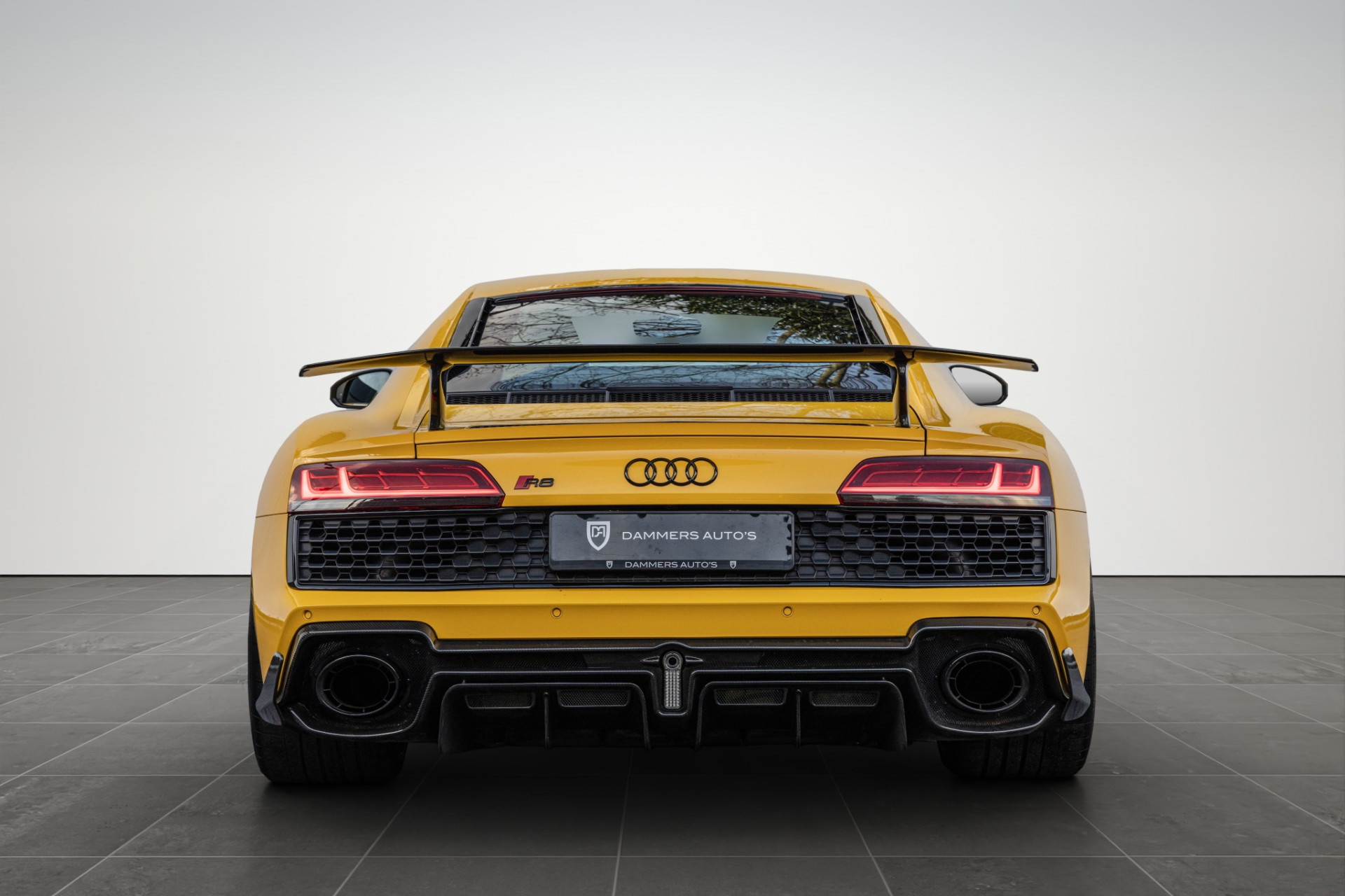Audi R8