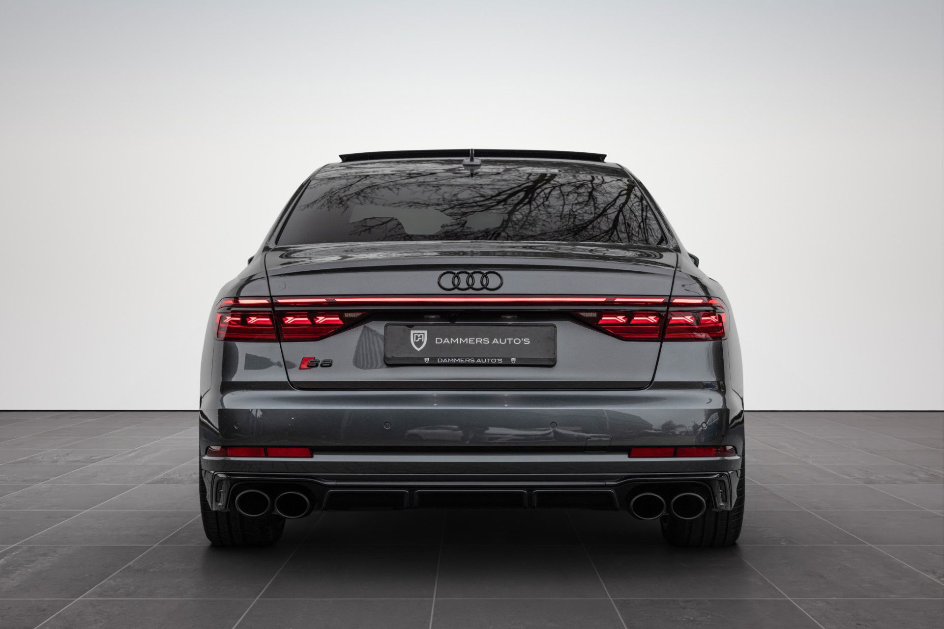 Audi S8