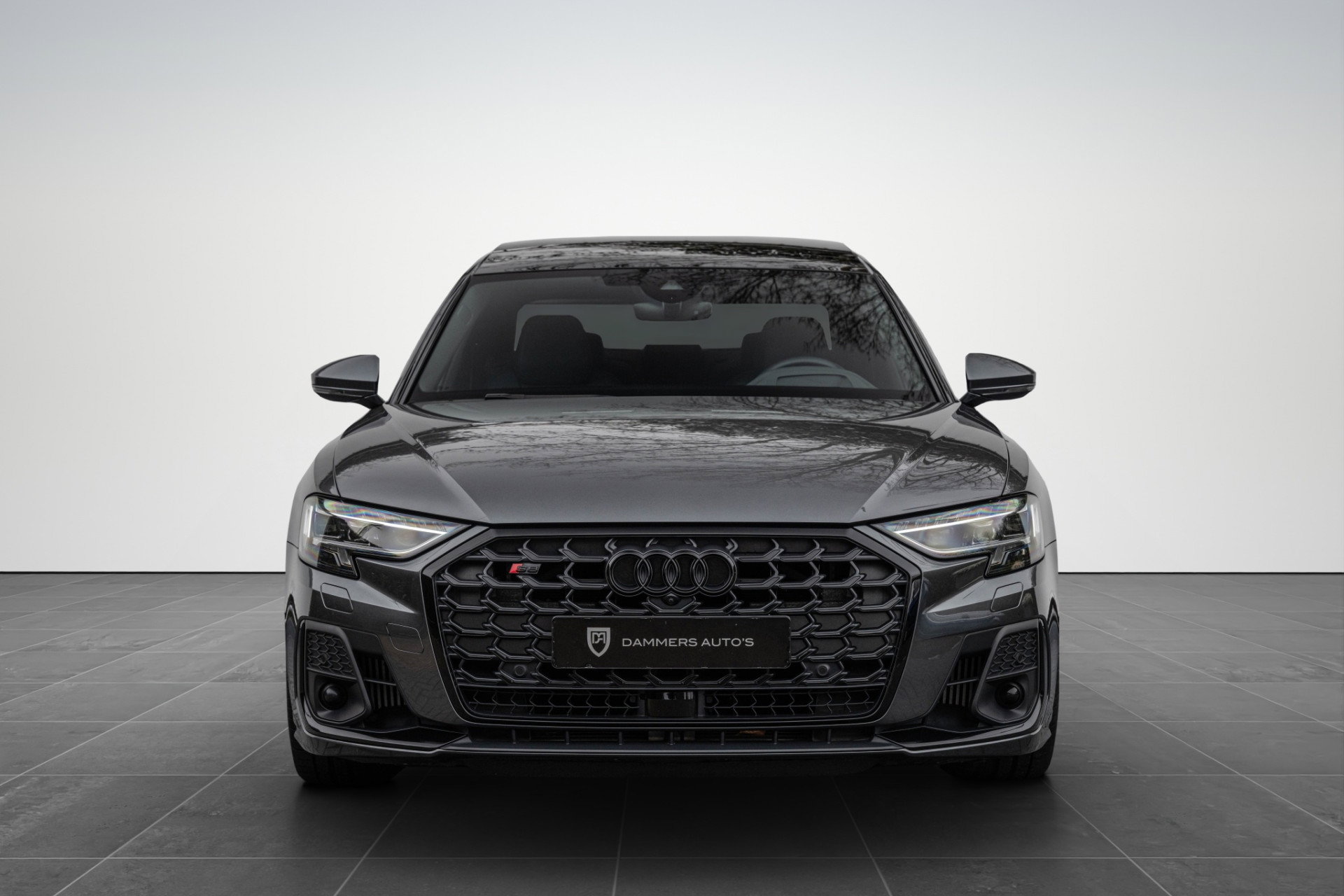 Audi S8