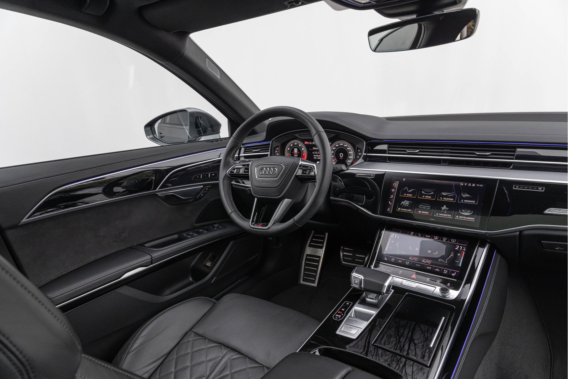 Audi S8