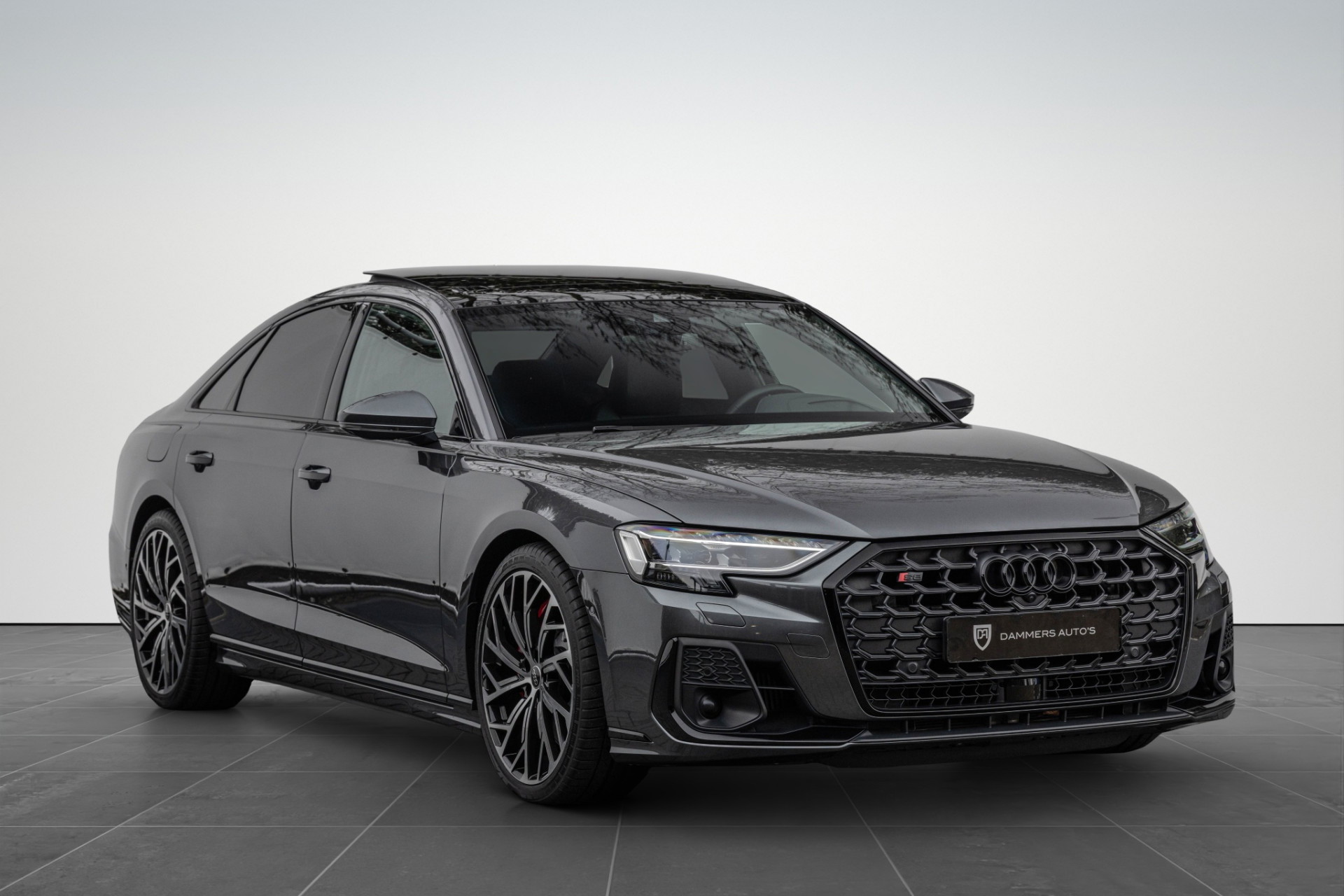Audi S8