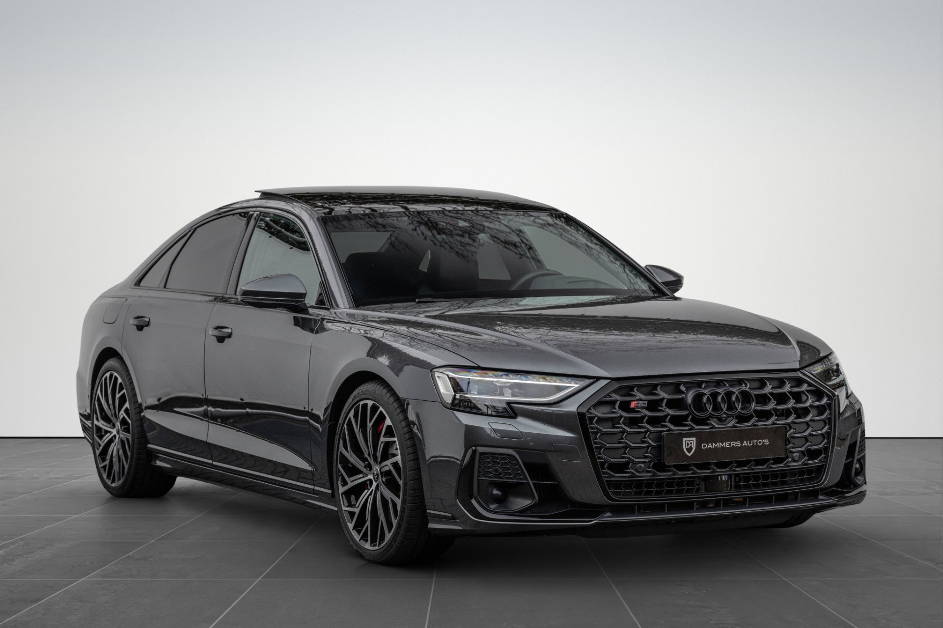 Audi S8