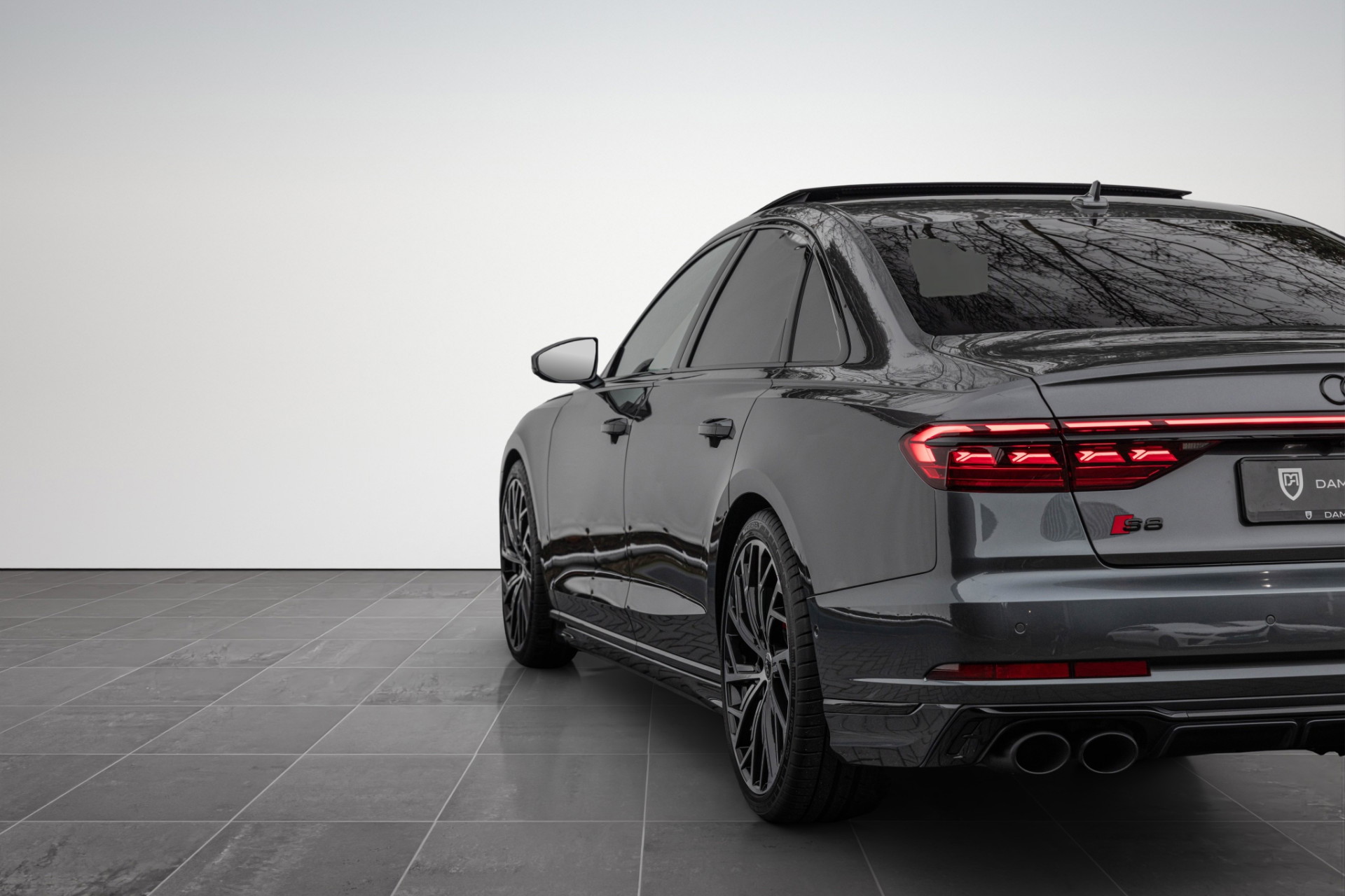 Audi S8