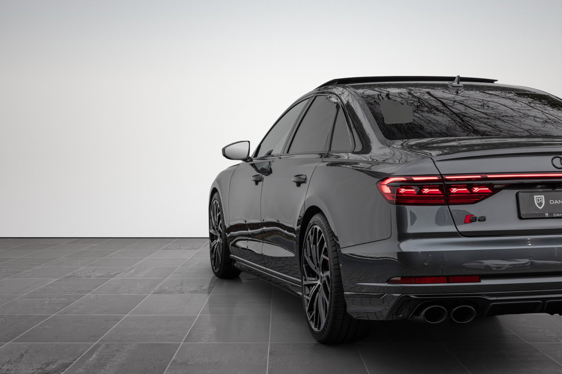 Audi S8